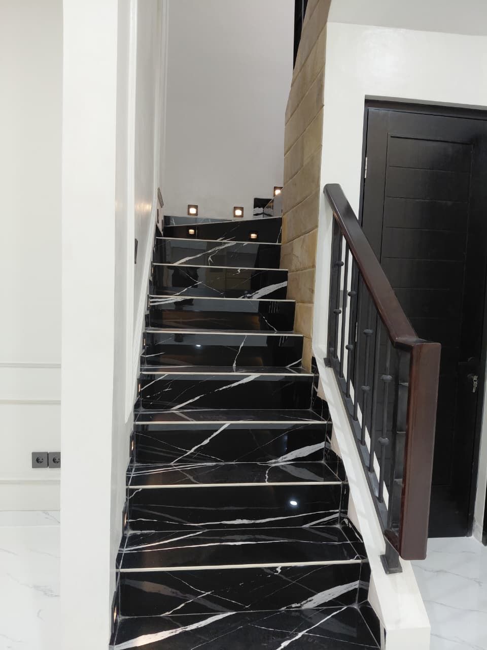 Rumah Dijual di Tangerang, foto 8 dari 10