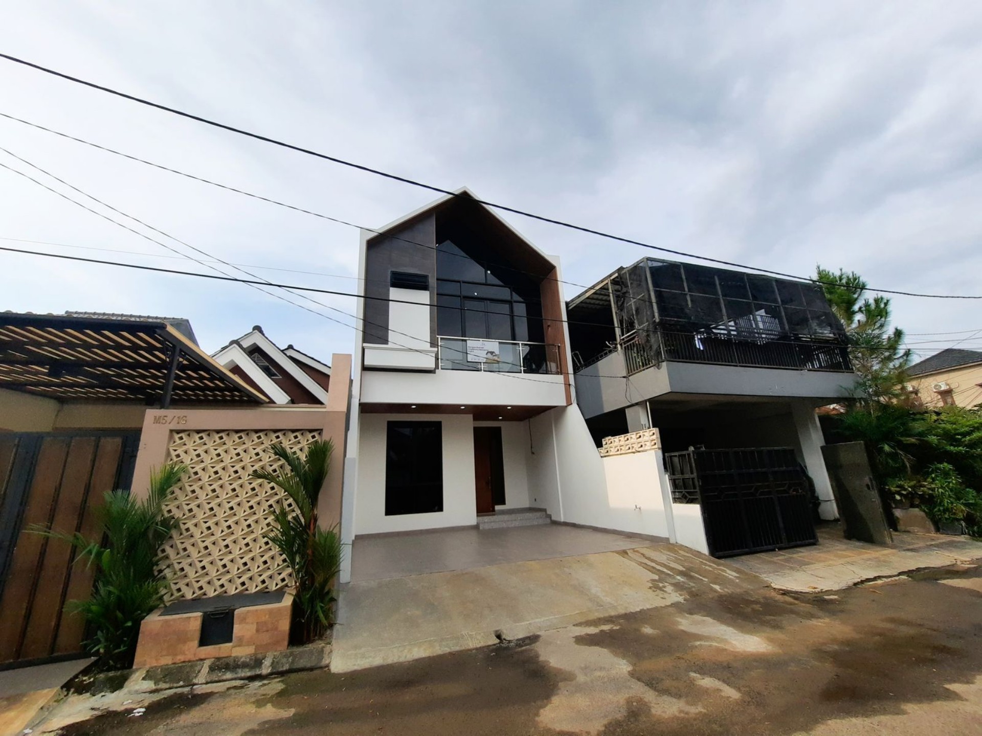 Rumah Dijual di Tangerang, foto 1 dari 10