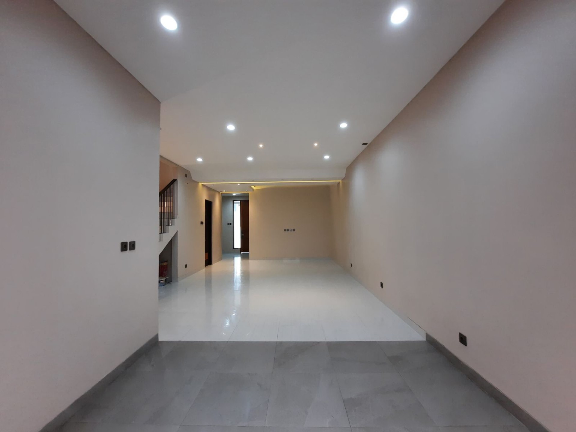 Rumah Dijual di Tangerang, foto 1 dari 10