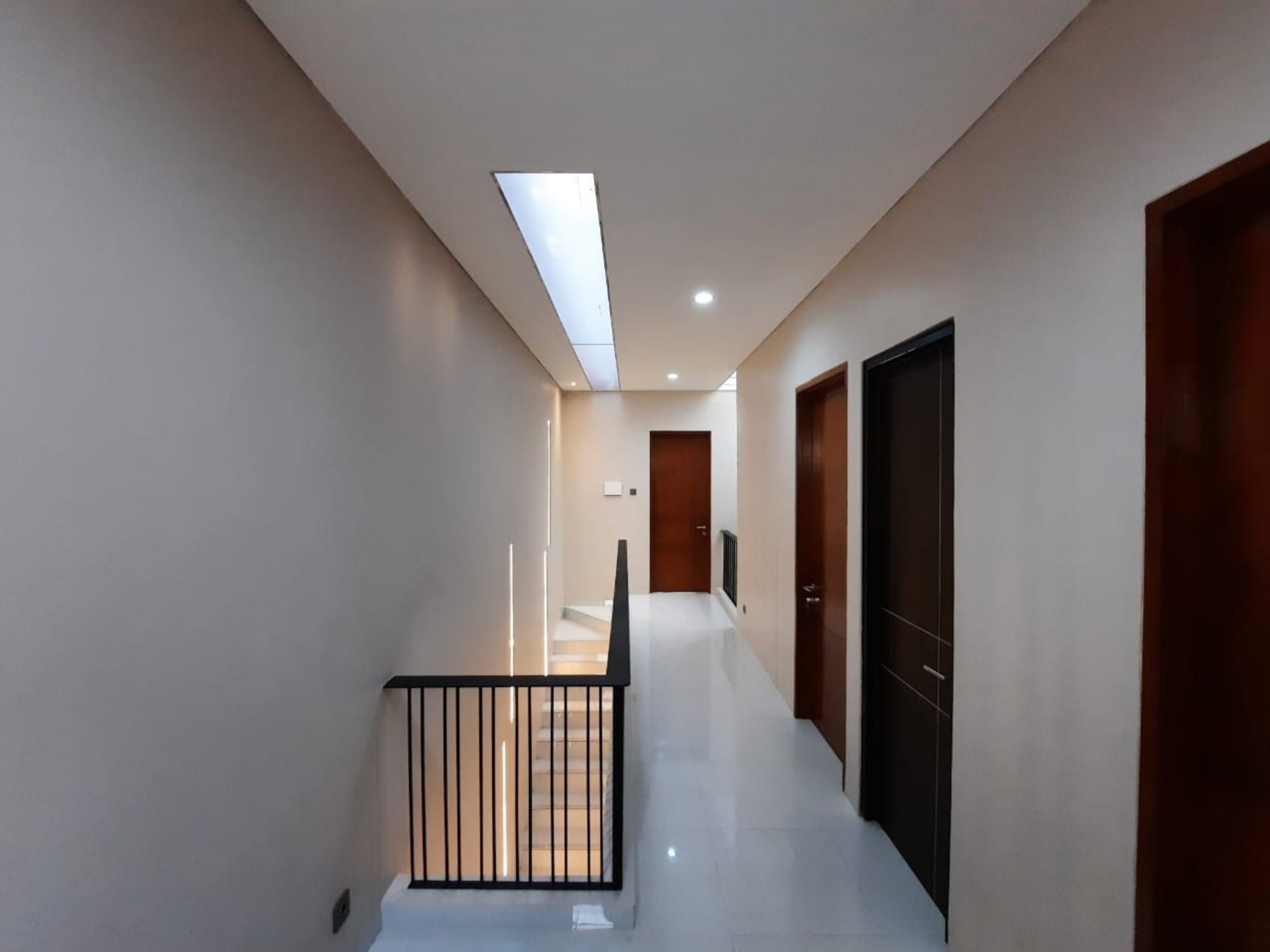 Rumah Dijual di Tangerang, foto 1 dari 10