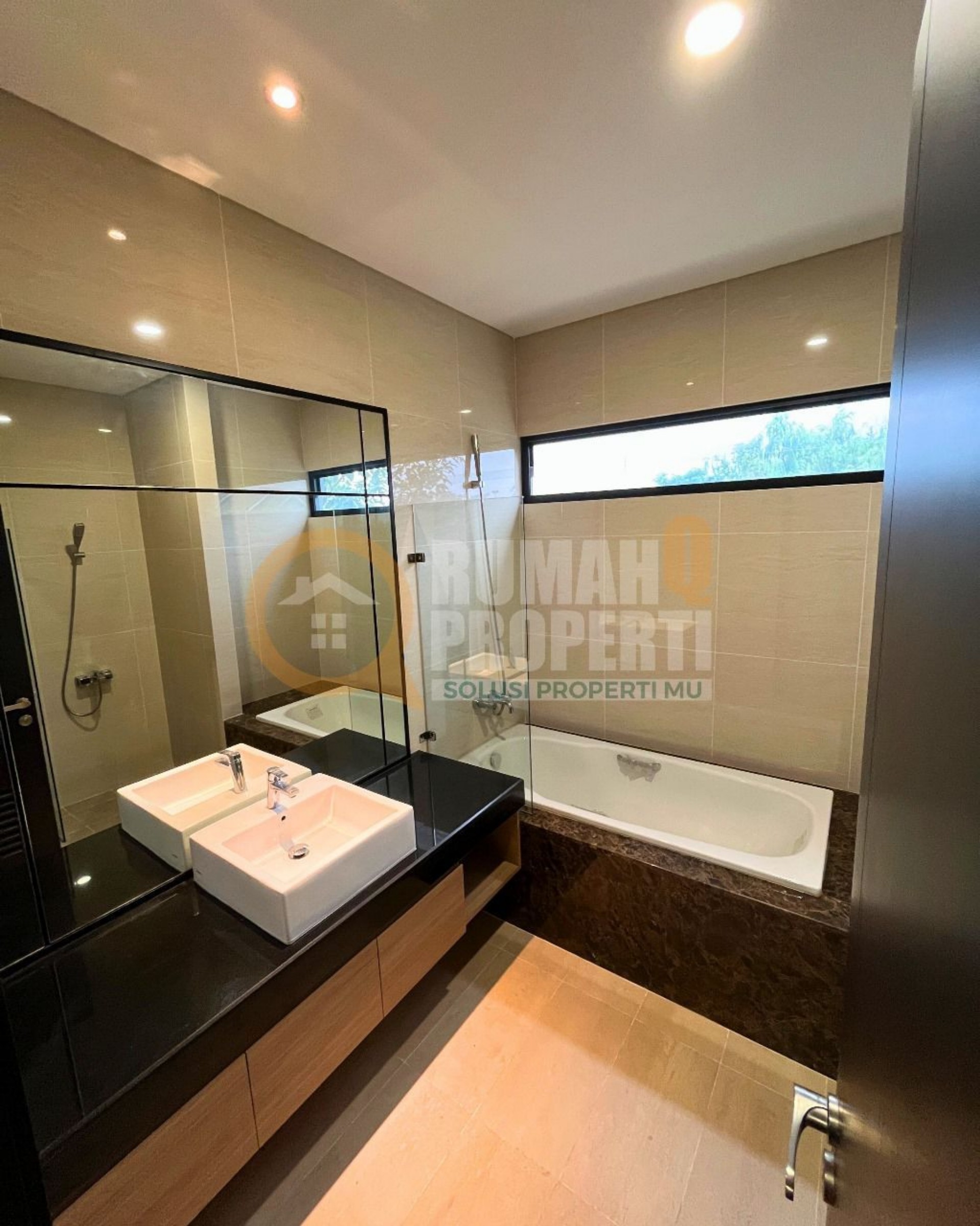 Rumah Dijual di Tangerang, foto 1 dari 10