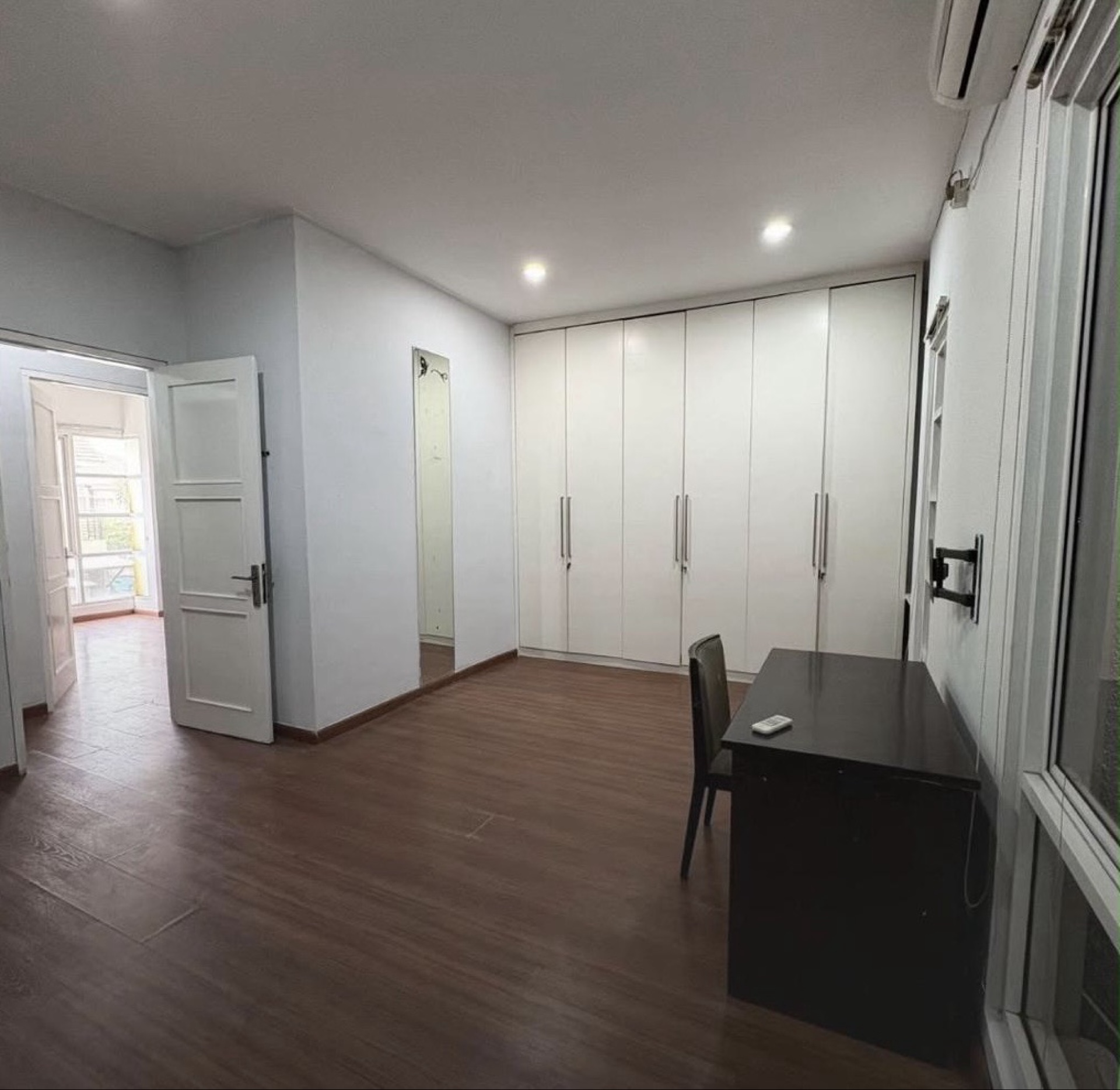 Rumah Disewa di Tangerang, foto 7 dari 10