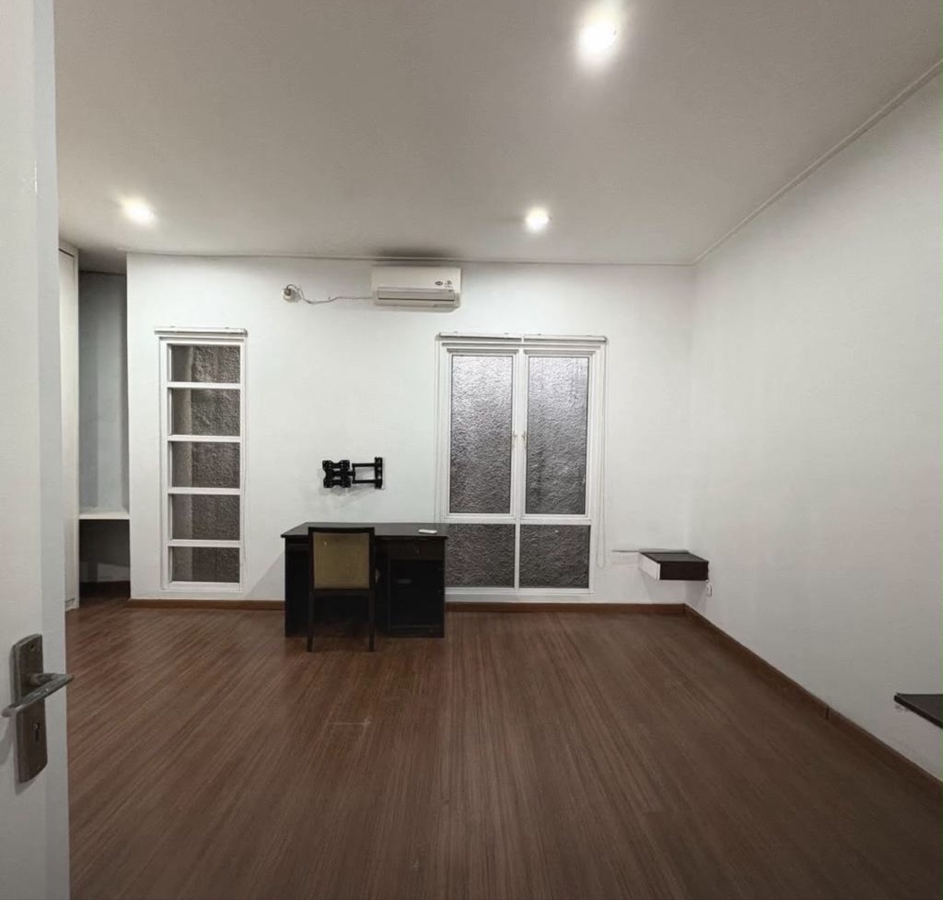 Rumah Disewa di Tangerang, foto 8 dari 10