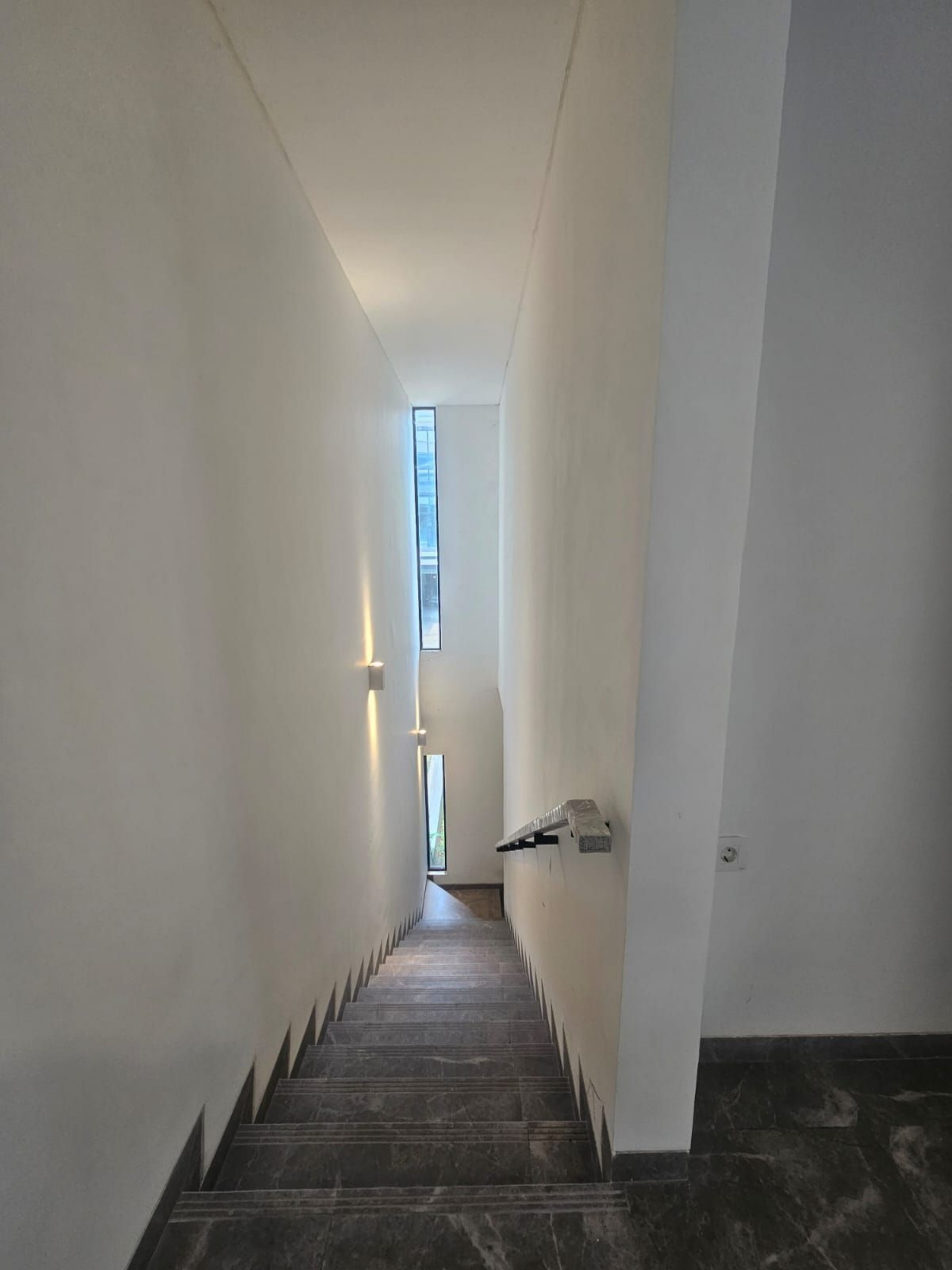 Rumah Dijual di Tangerang, foto 1 dari 10