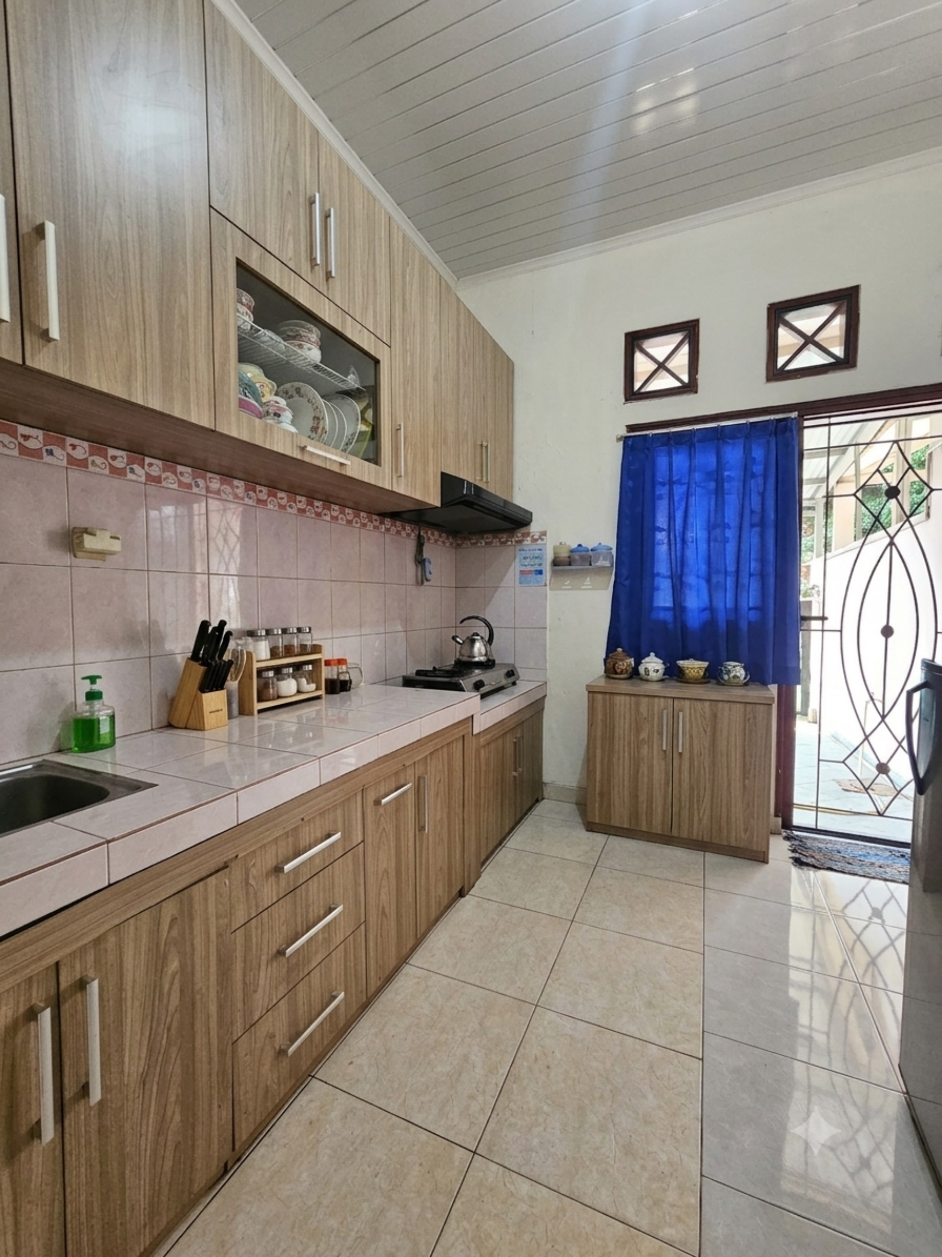 Rumah Dijual di Tangerang, foto 1 dari 9