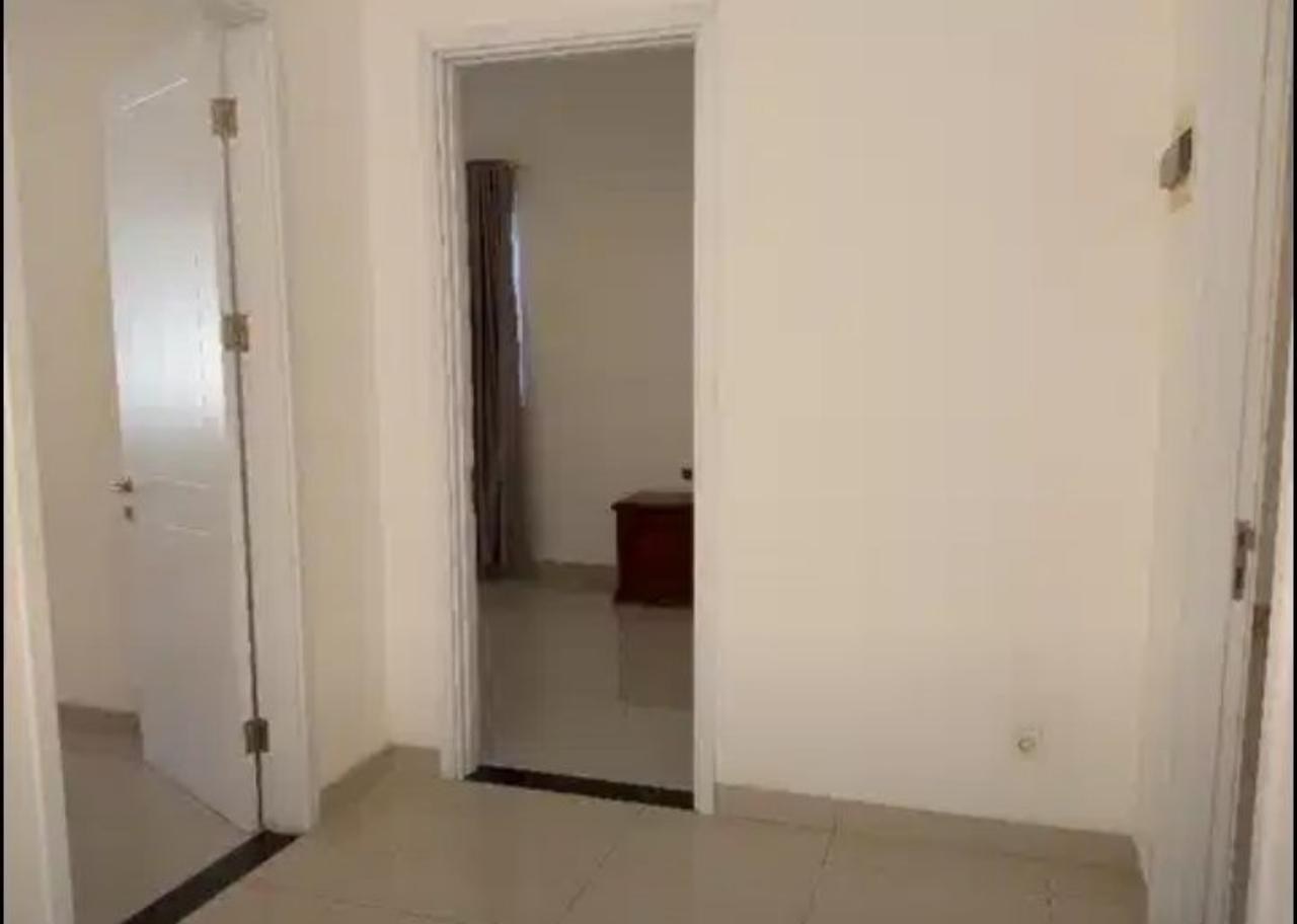Rumah Disewa di Tangerang, foto 2 dari 10