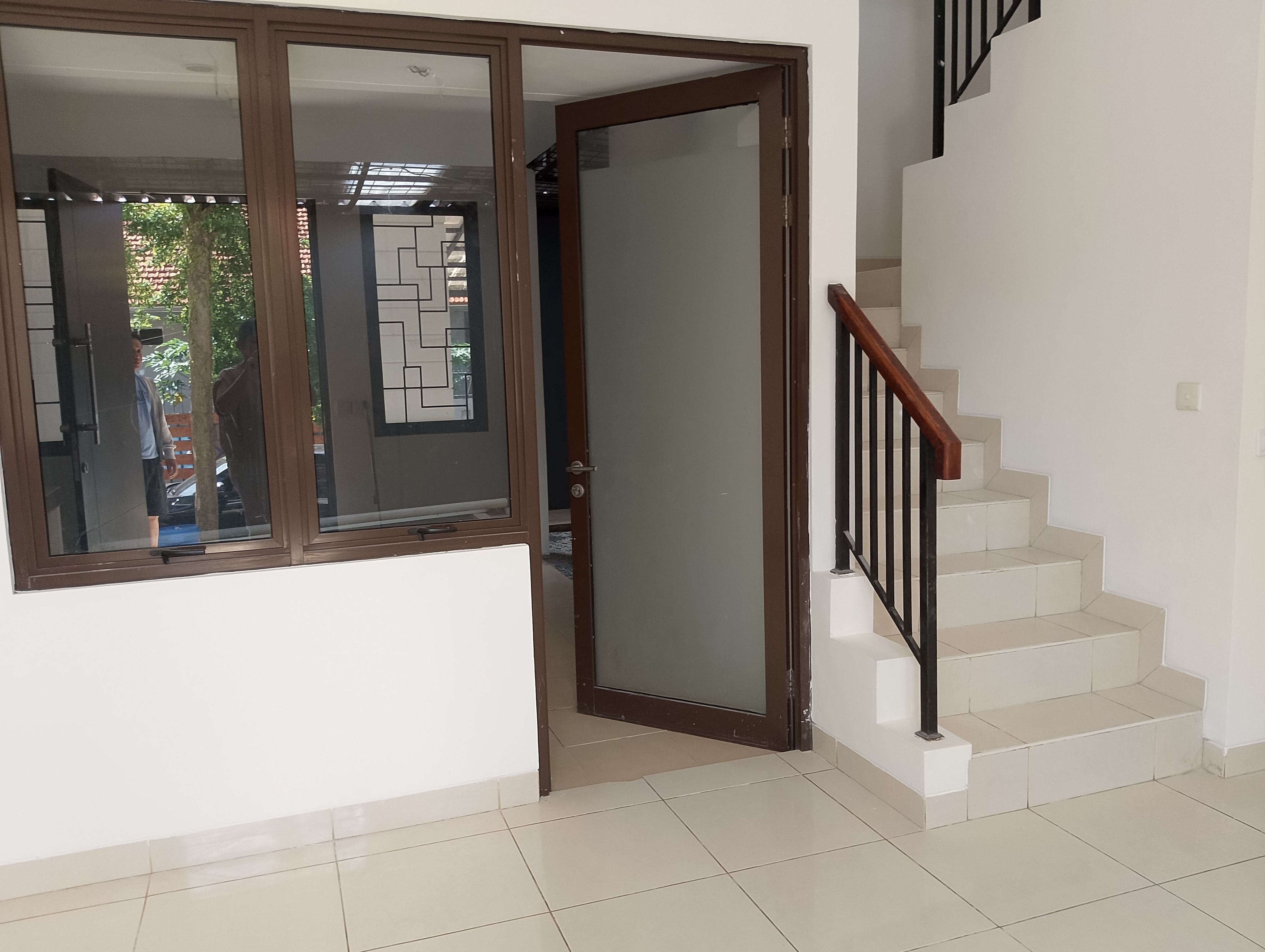 Rumah Dijual di Tangerang, foto 2 dari 7