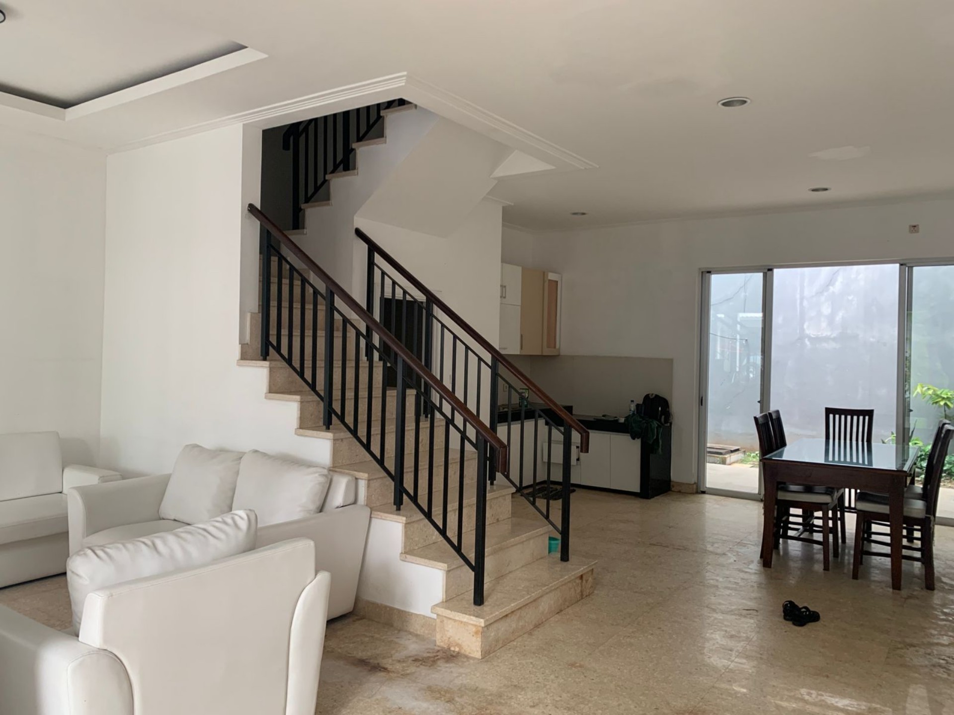Rumah Disewa di Jakarta Selatan, foto 2 dari 9