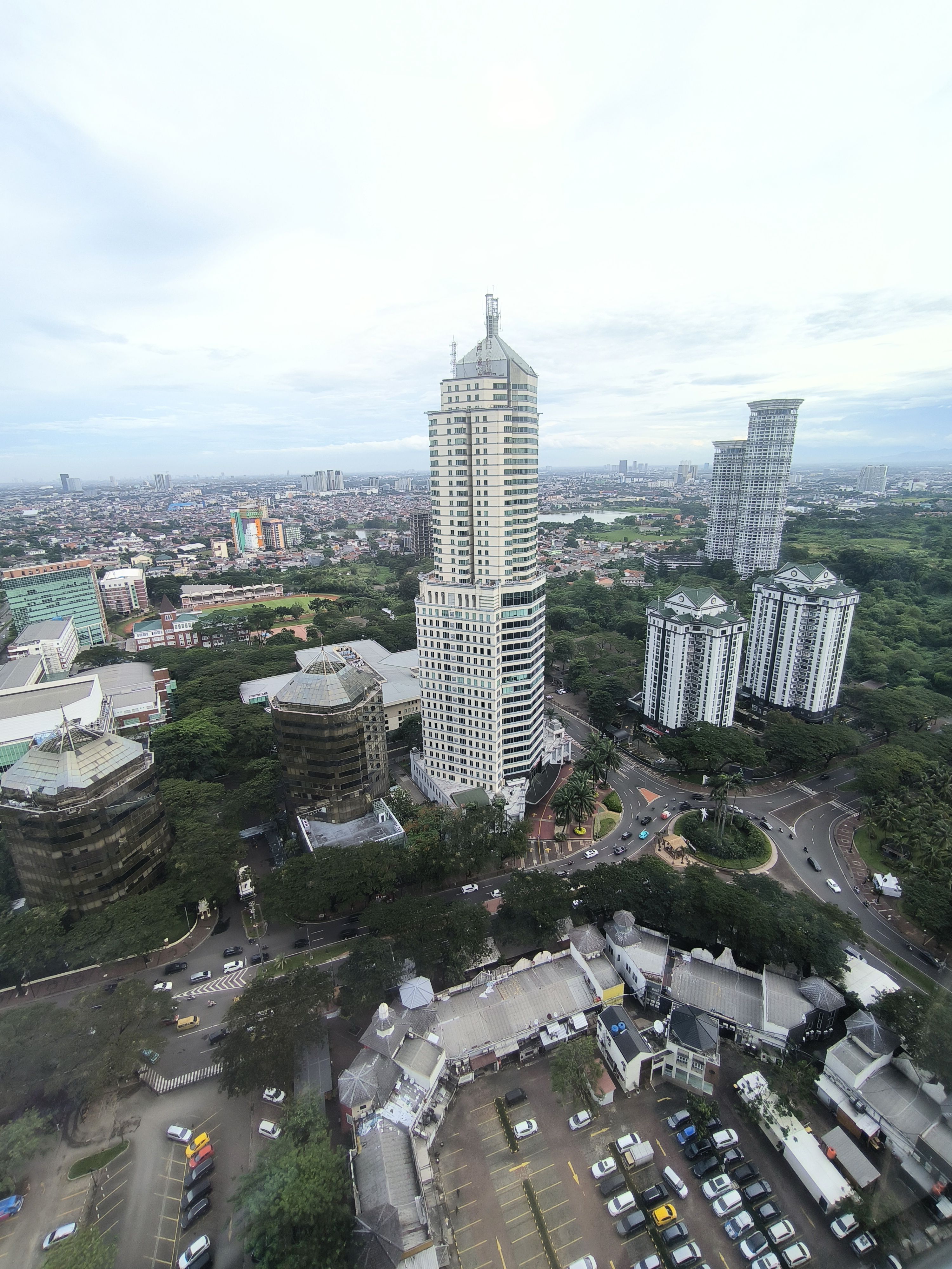 Apartemen Disewa di Karawaci, Tangerang, foto 1 dari 8