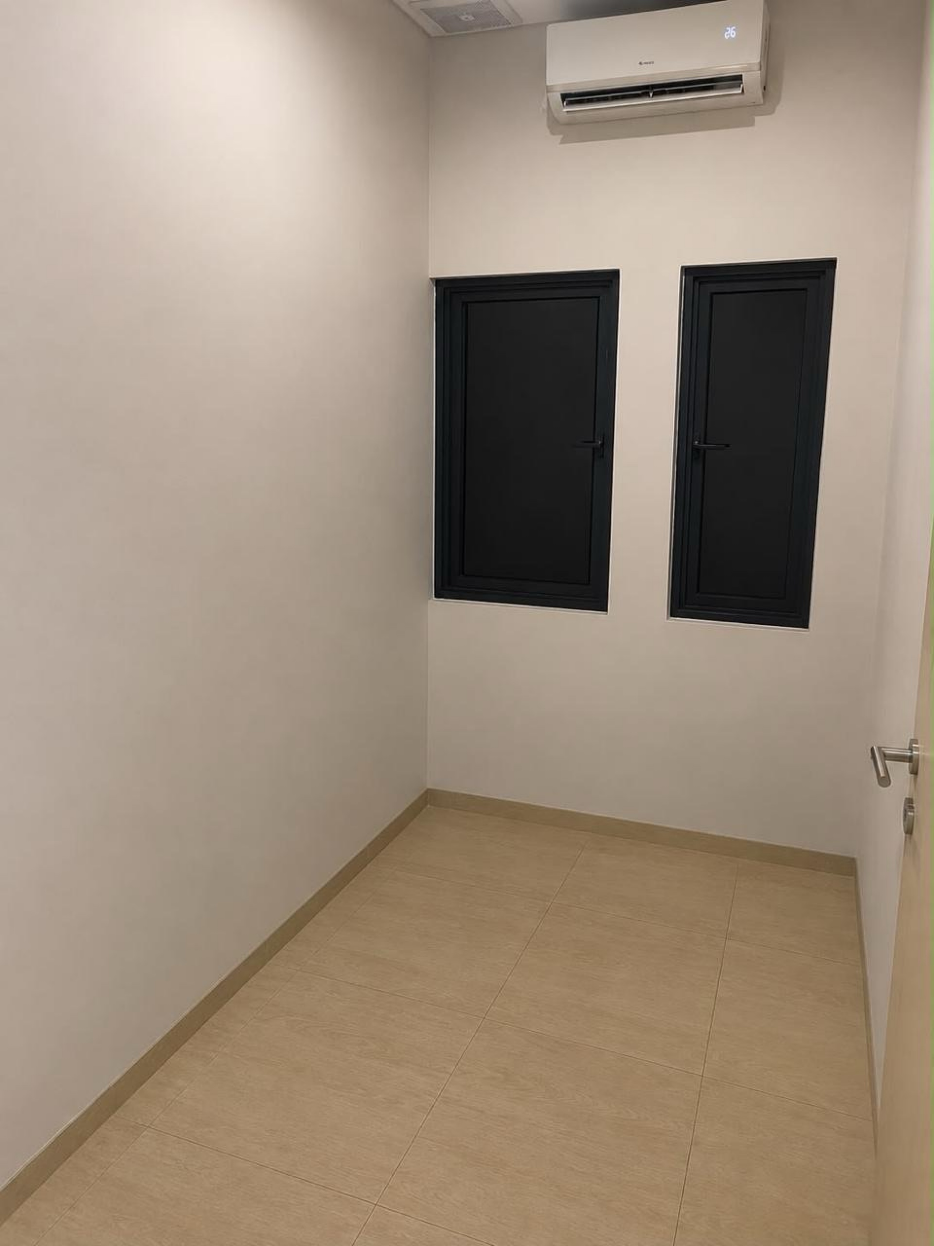 Rumah Disewa di Tangerang, foto 1 dari 10