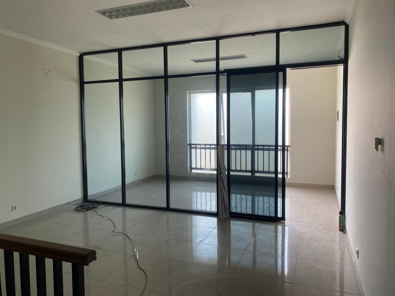 Ruko Disewa di Tangerang, foto 1 dari 8