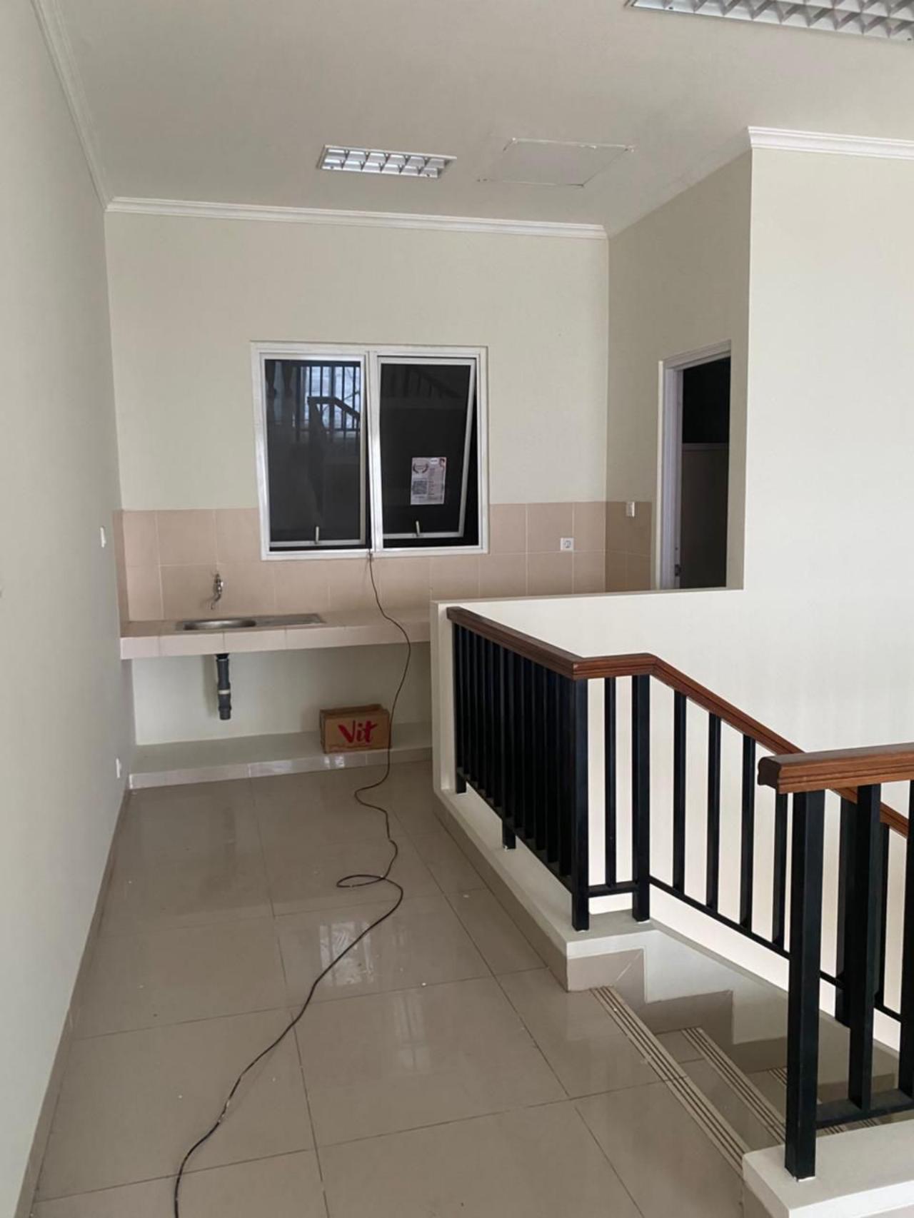 Ruko Disewa di Tangerang, foto 1 dari 8