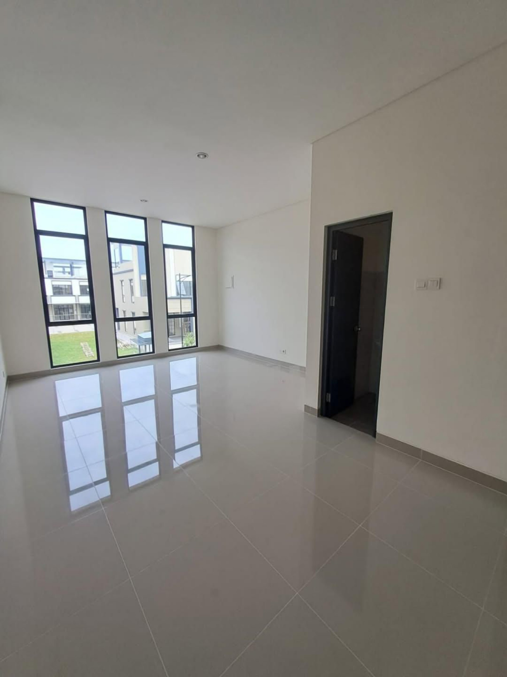 Ruko Disewa di Tangerang, foto 1 dari 8