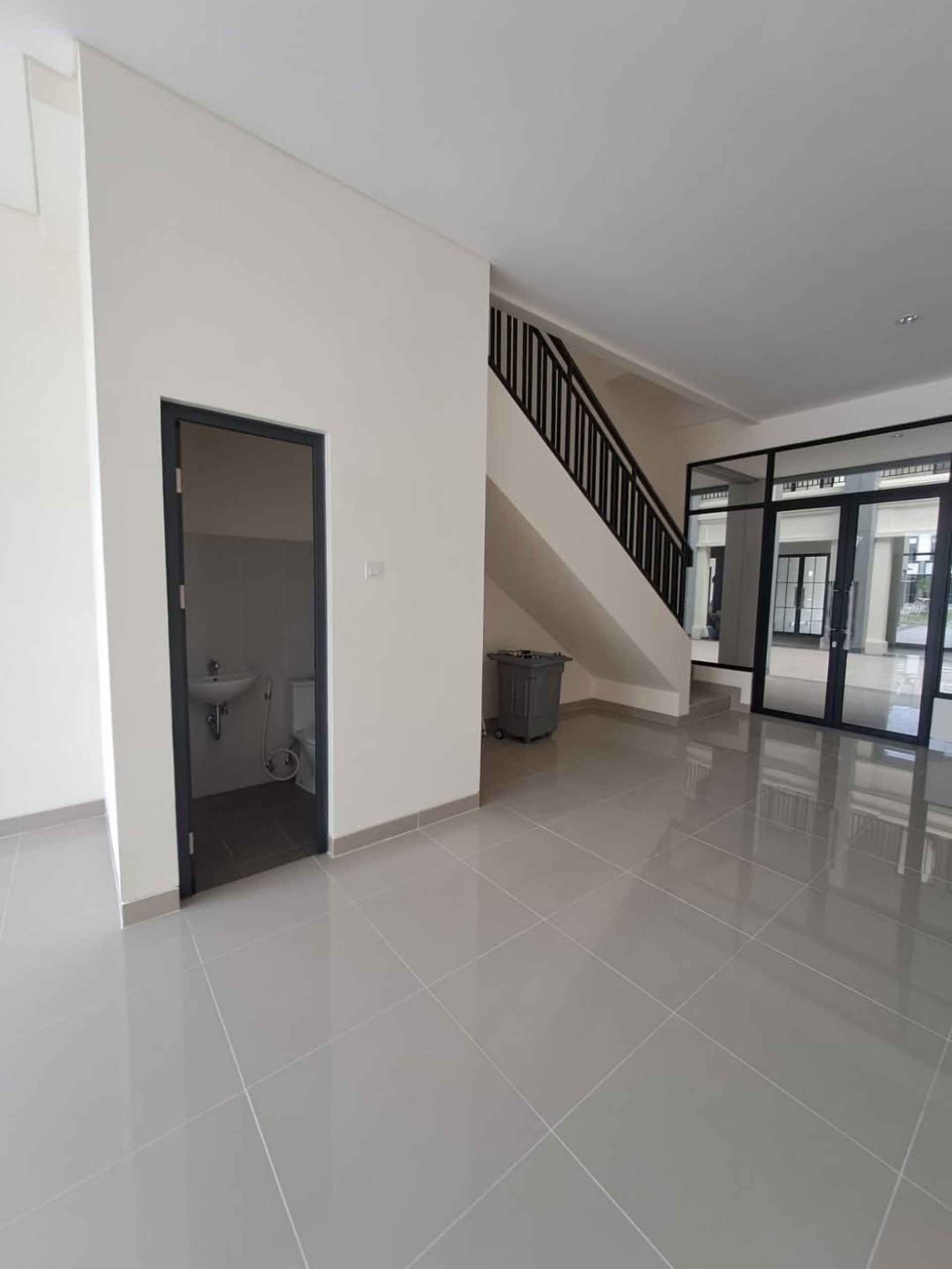 Ruko Disewa di Tangerang, foto 1 dari 8