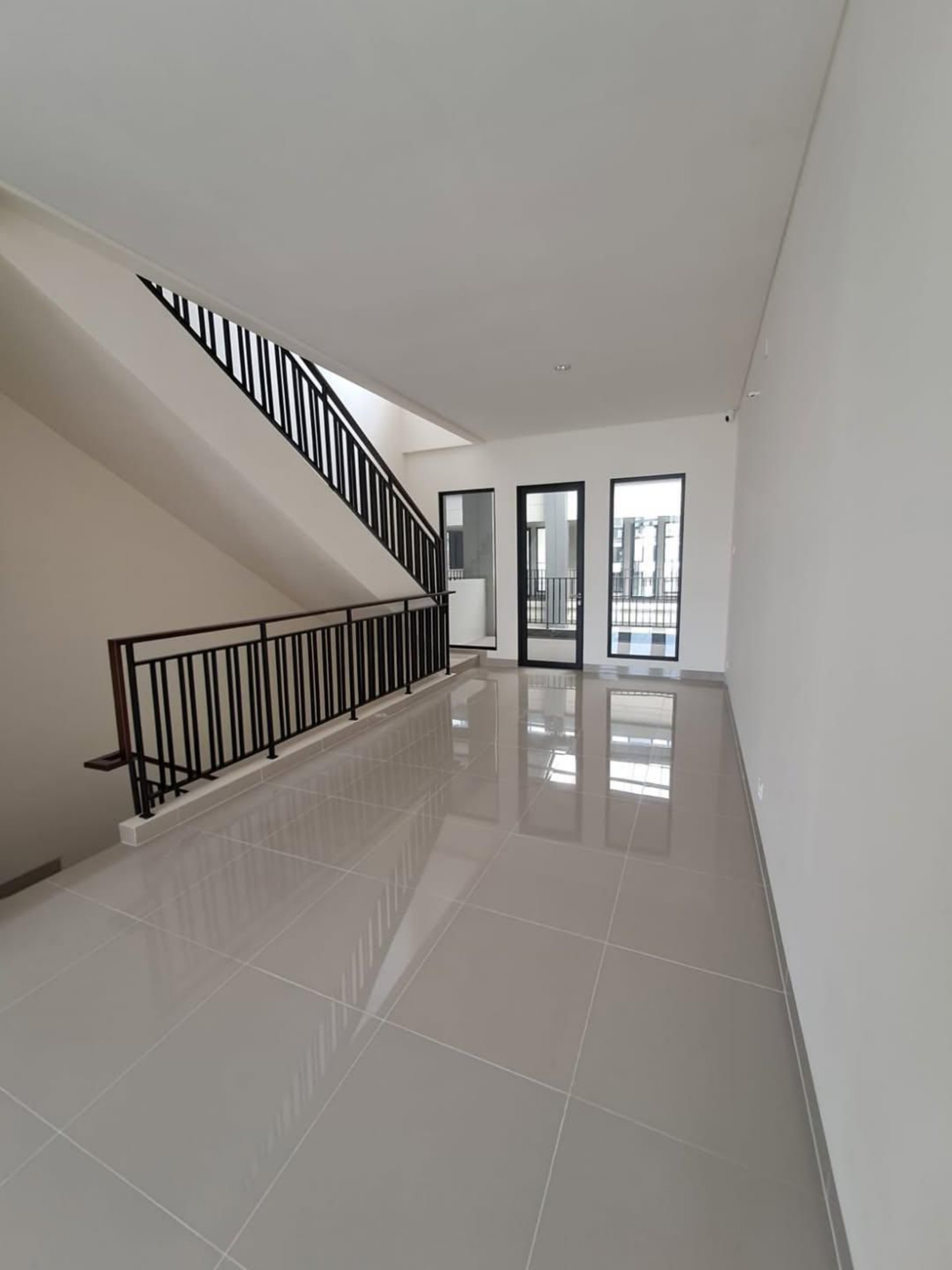 Ruko Disewa di Tangerang, foto 1 dari 8