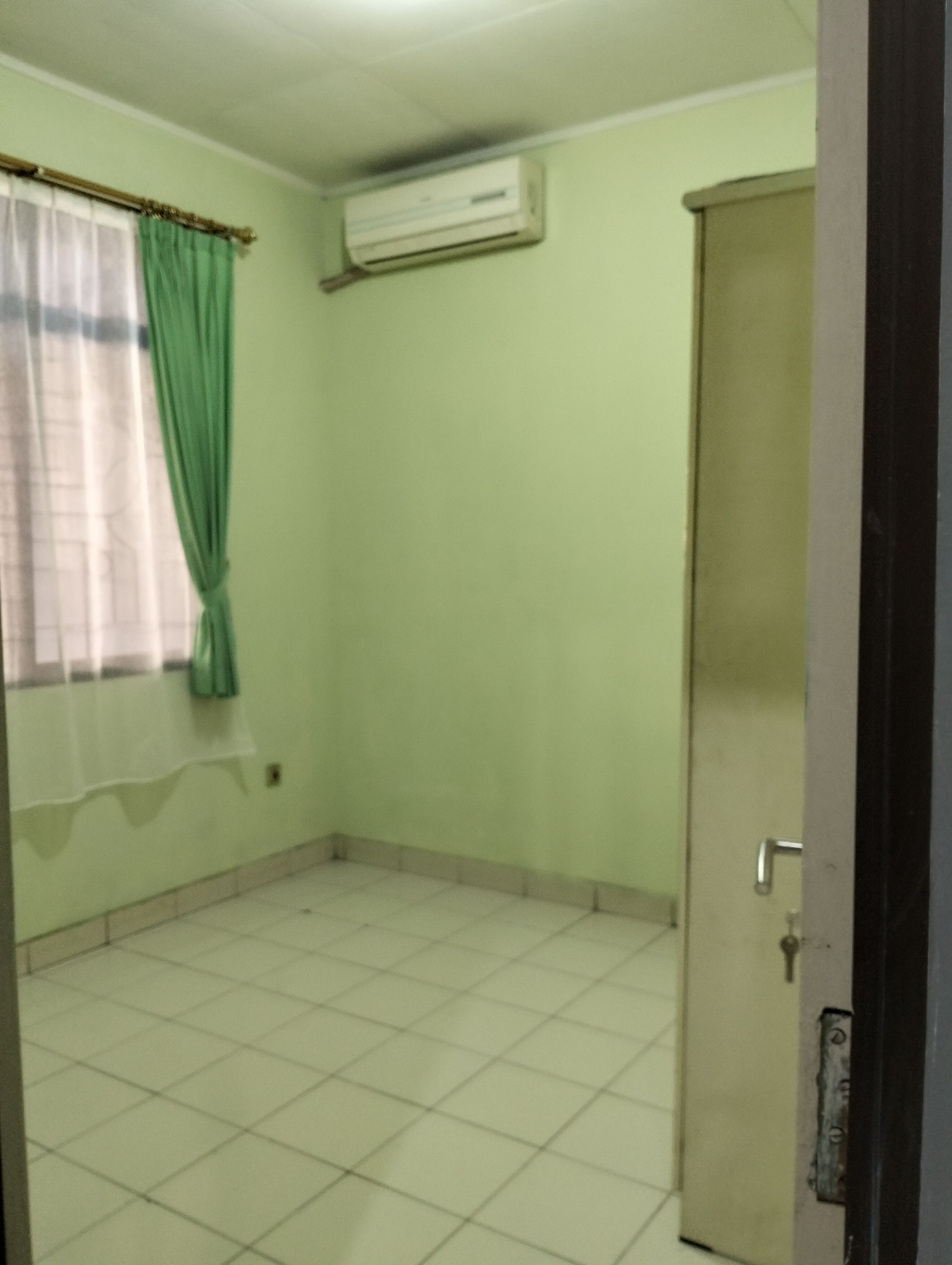 Rumah Disewa di Tangerang, foto 6 dari 10