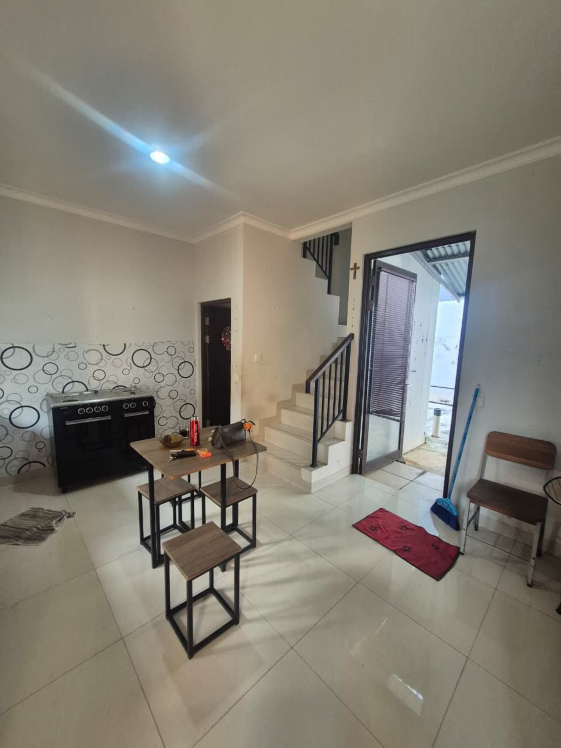 Rumah Dijual di Tangerang, foto 2 dari 9