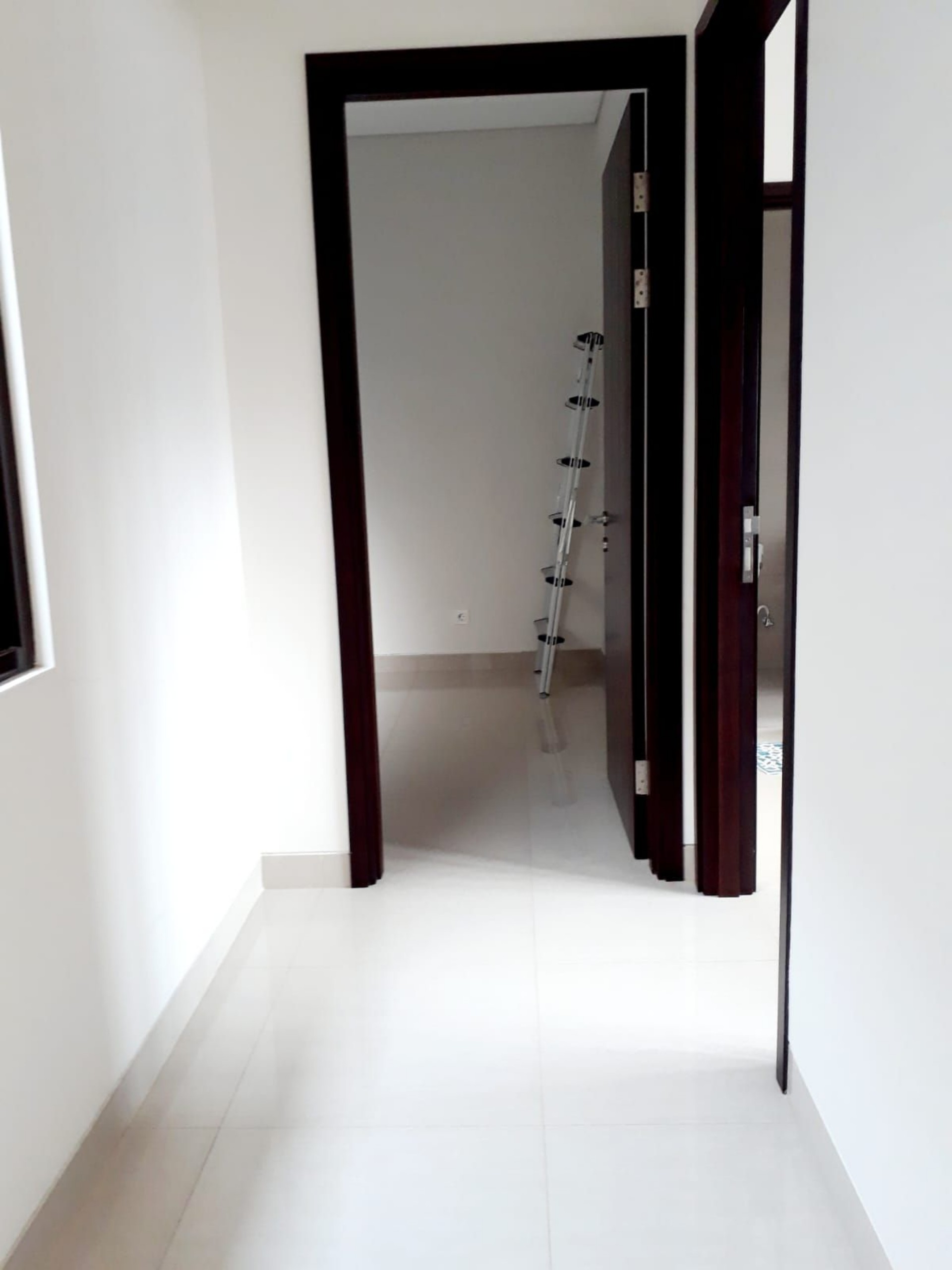 Rumah Dijual di Tangerang, foto 1 dari 5