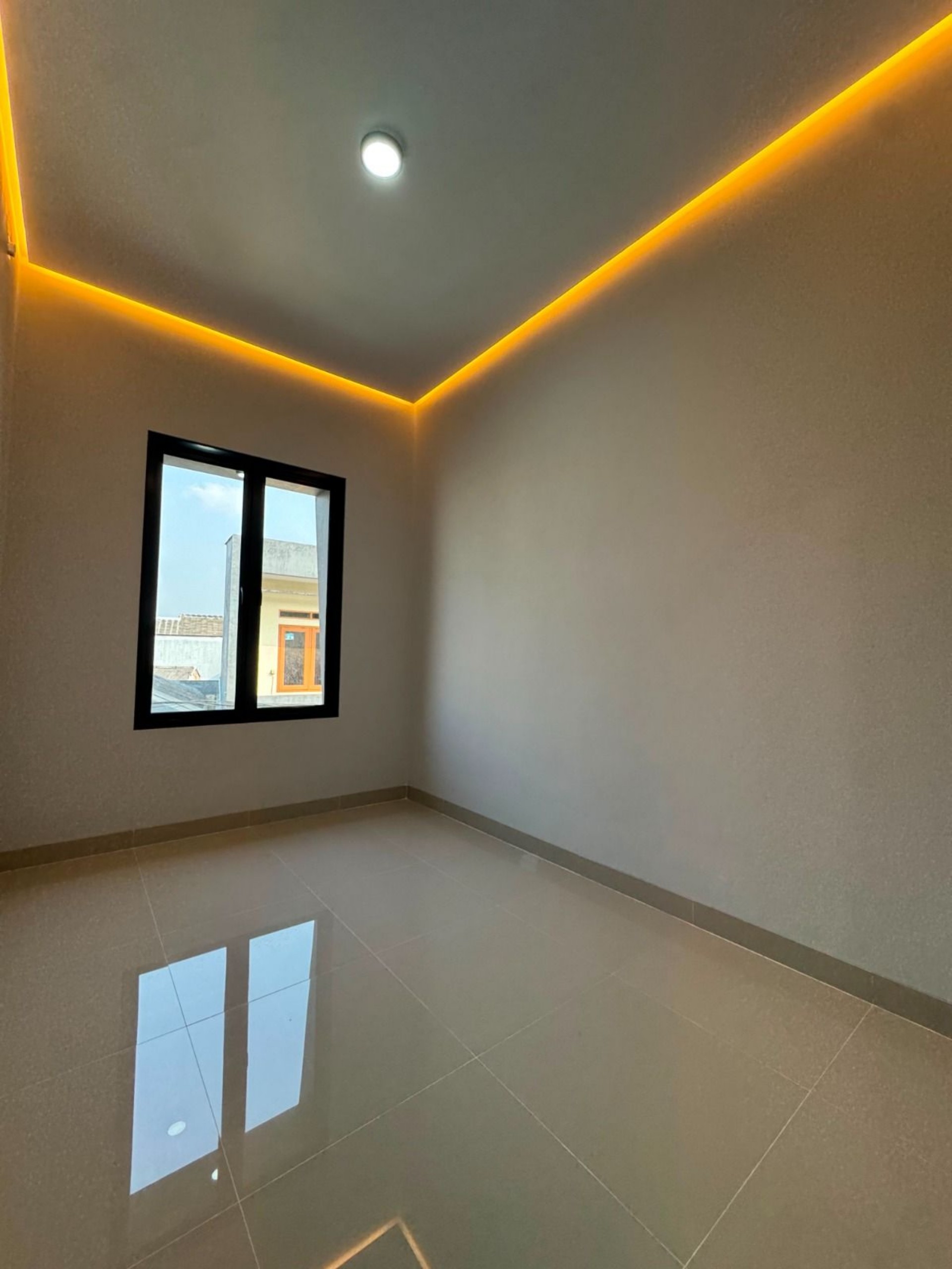 Rumah Dijual di Tangerang, foto 1 dari 7