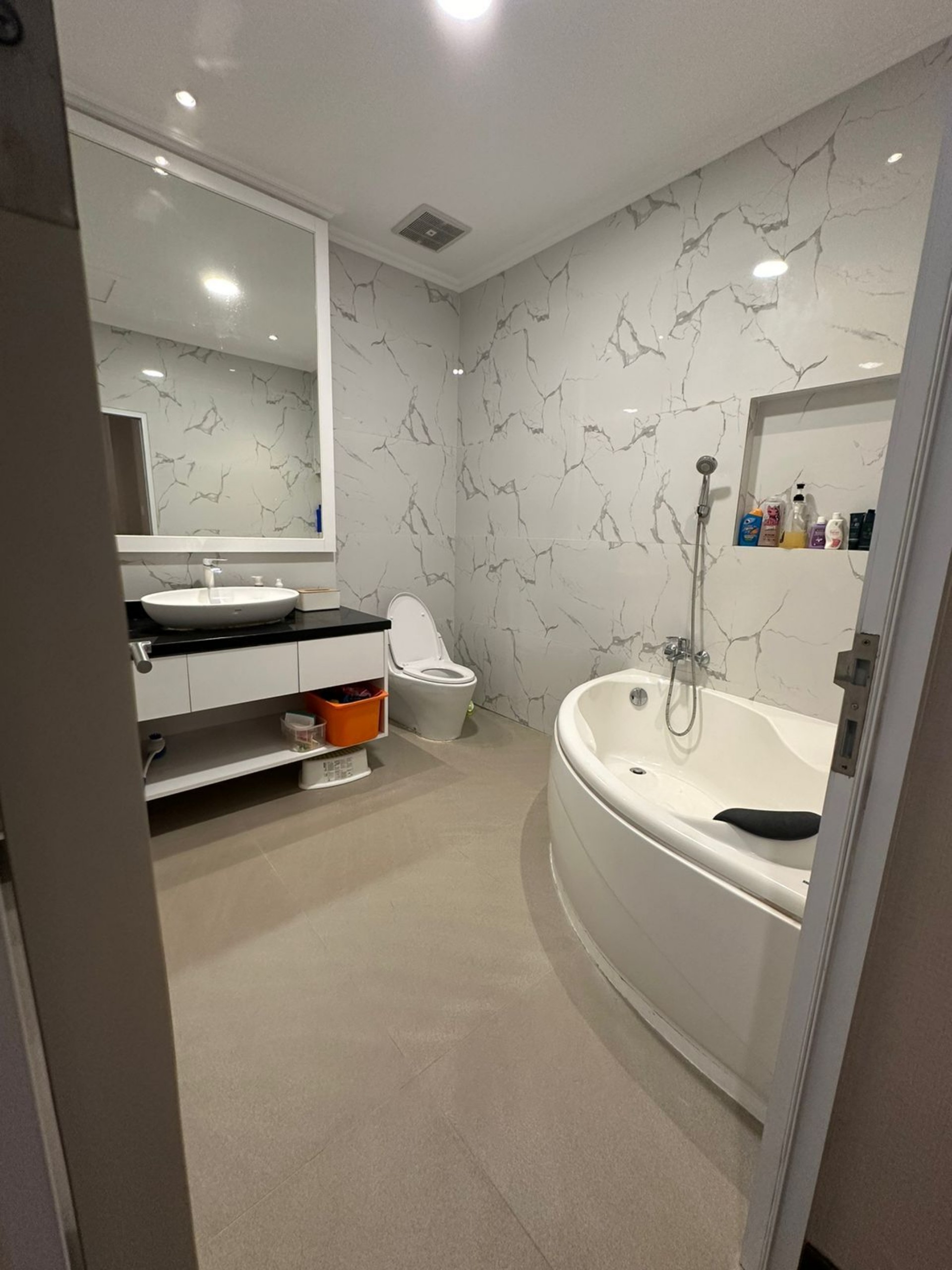 Rumah Dijual di Tangerang, foto 1 dari 9