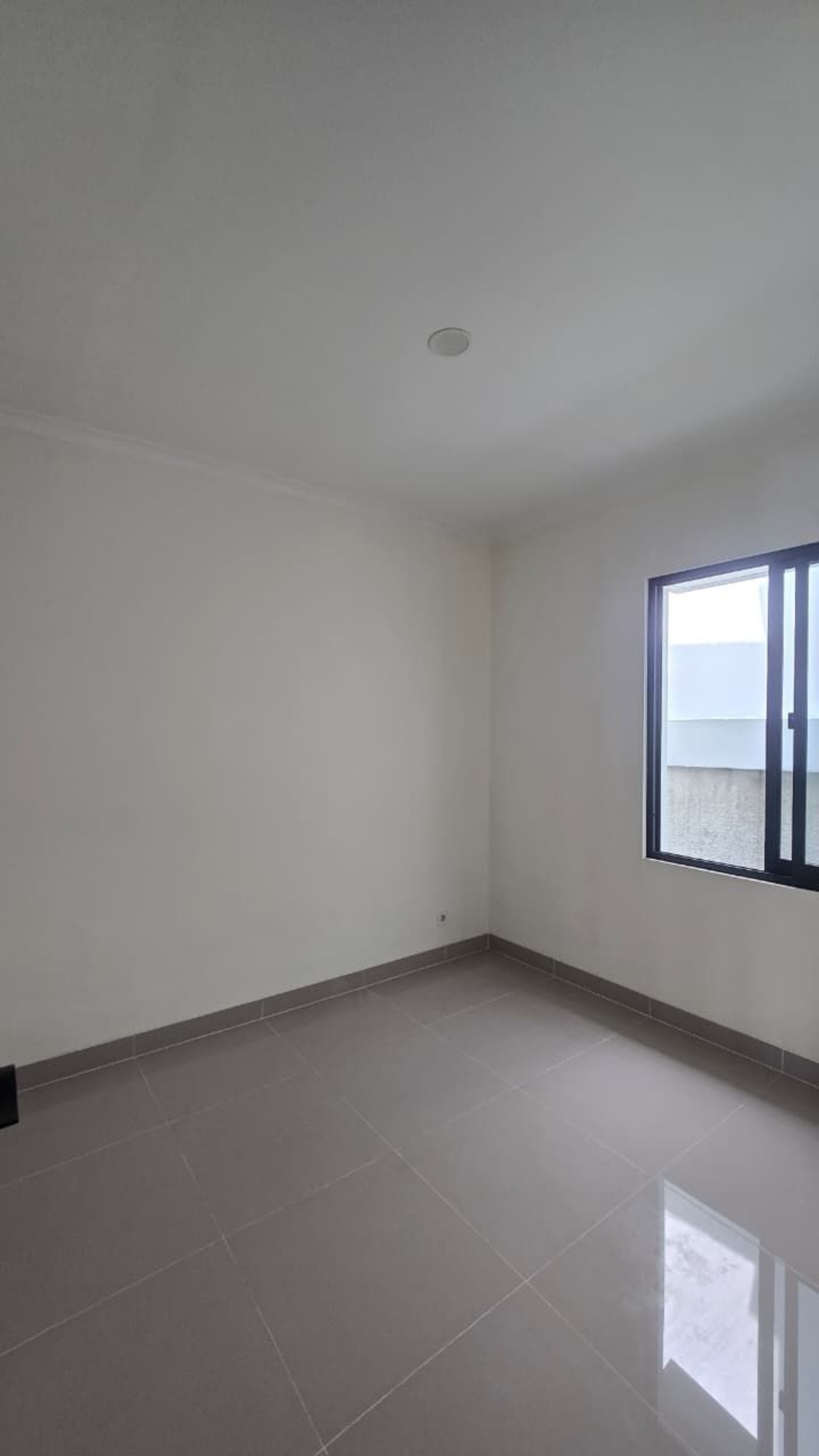 Rumah Dijual di Tangerang, foto 1 dari 10