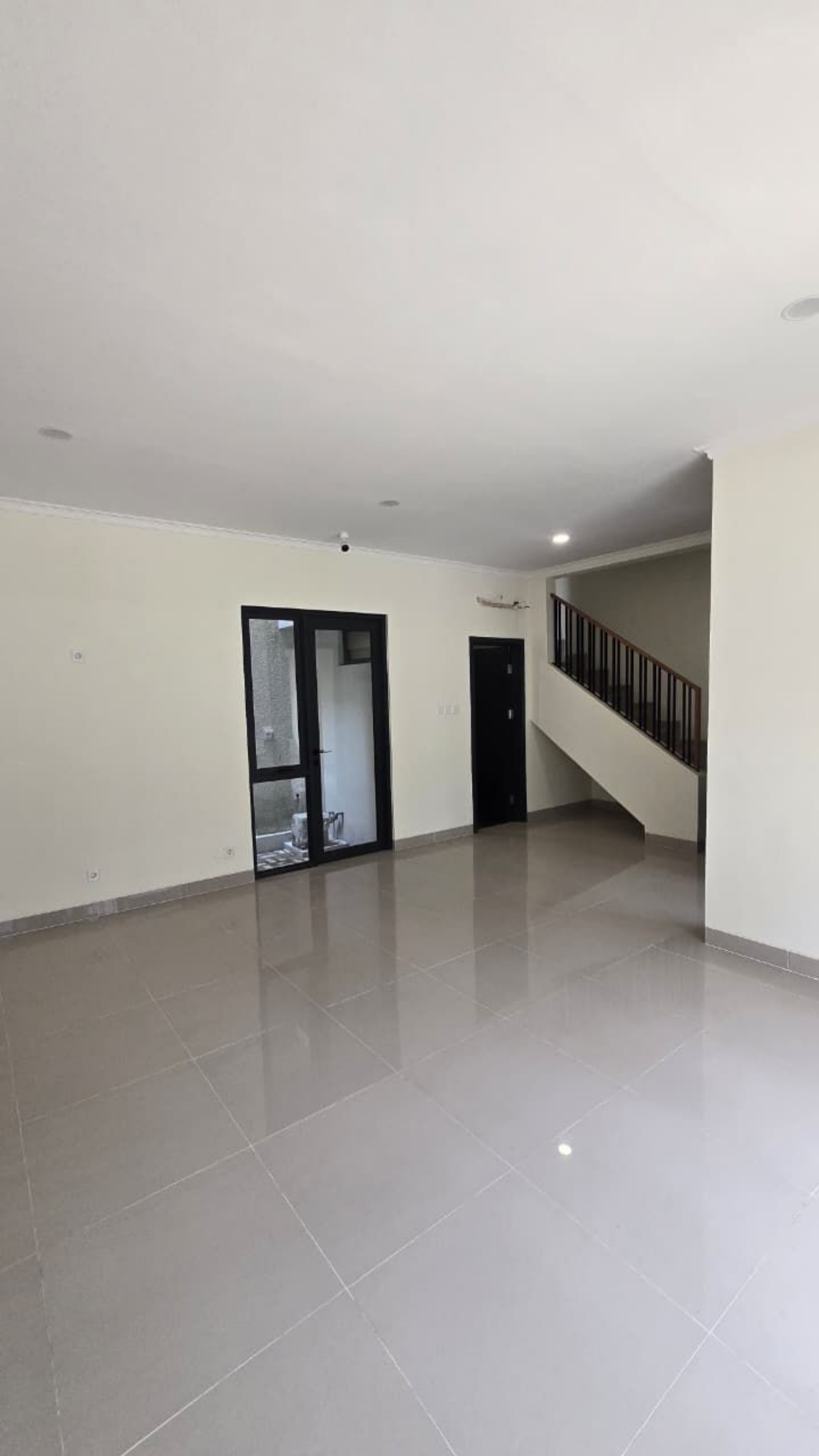 Rumah Dijual di Tangerang, foto 1 dari 10