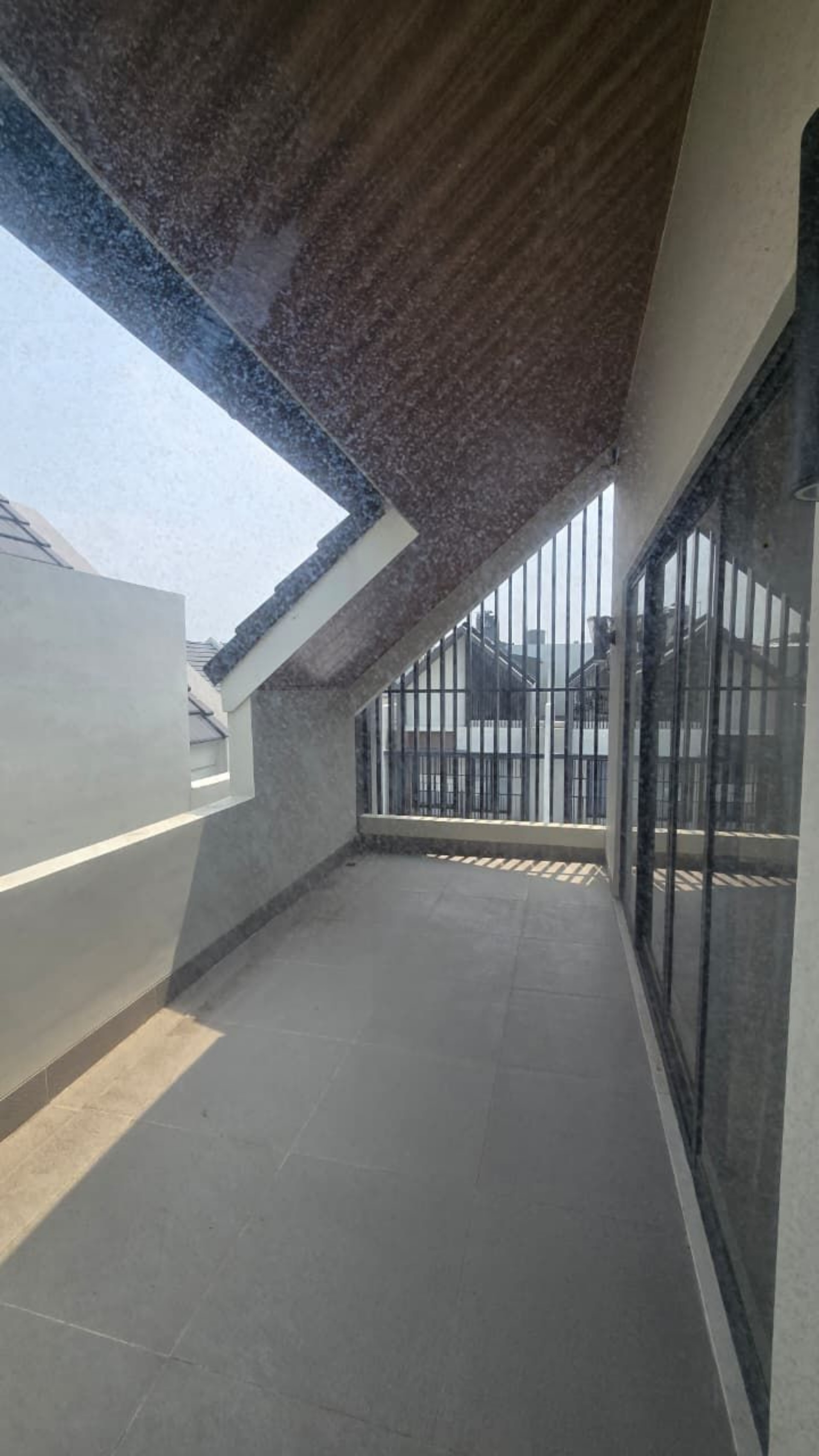 Rumah Dijual di Tangerang, foto 1 dari 10