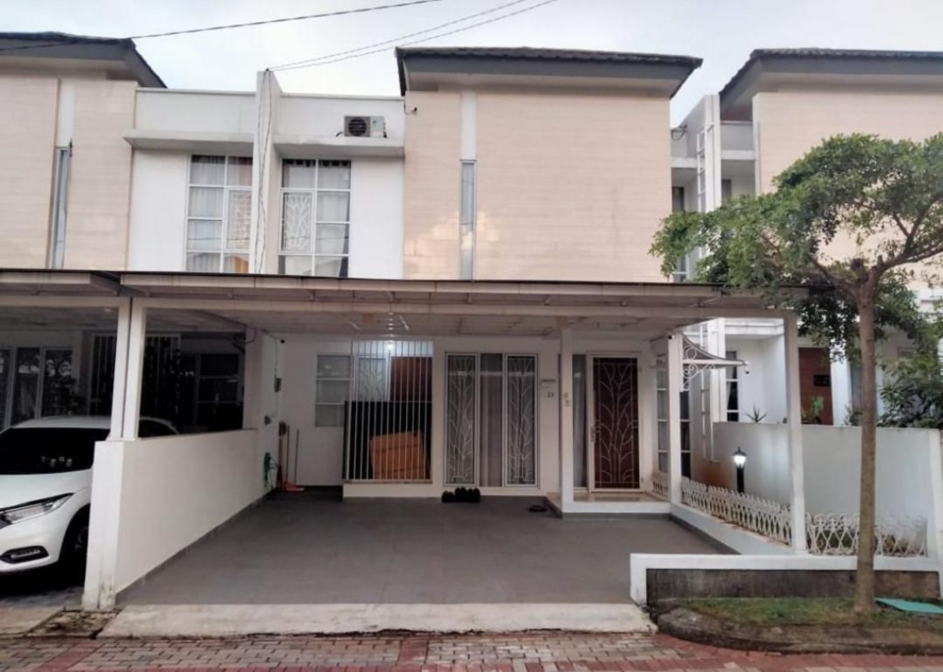Rumah Dijual di Depok, foto 1 dari 9