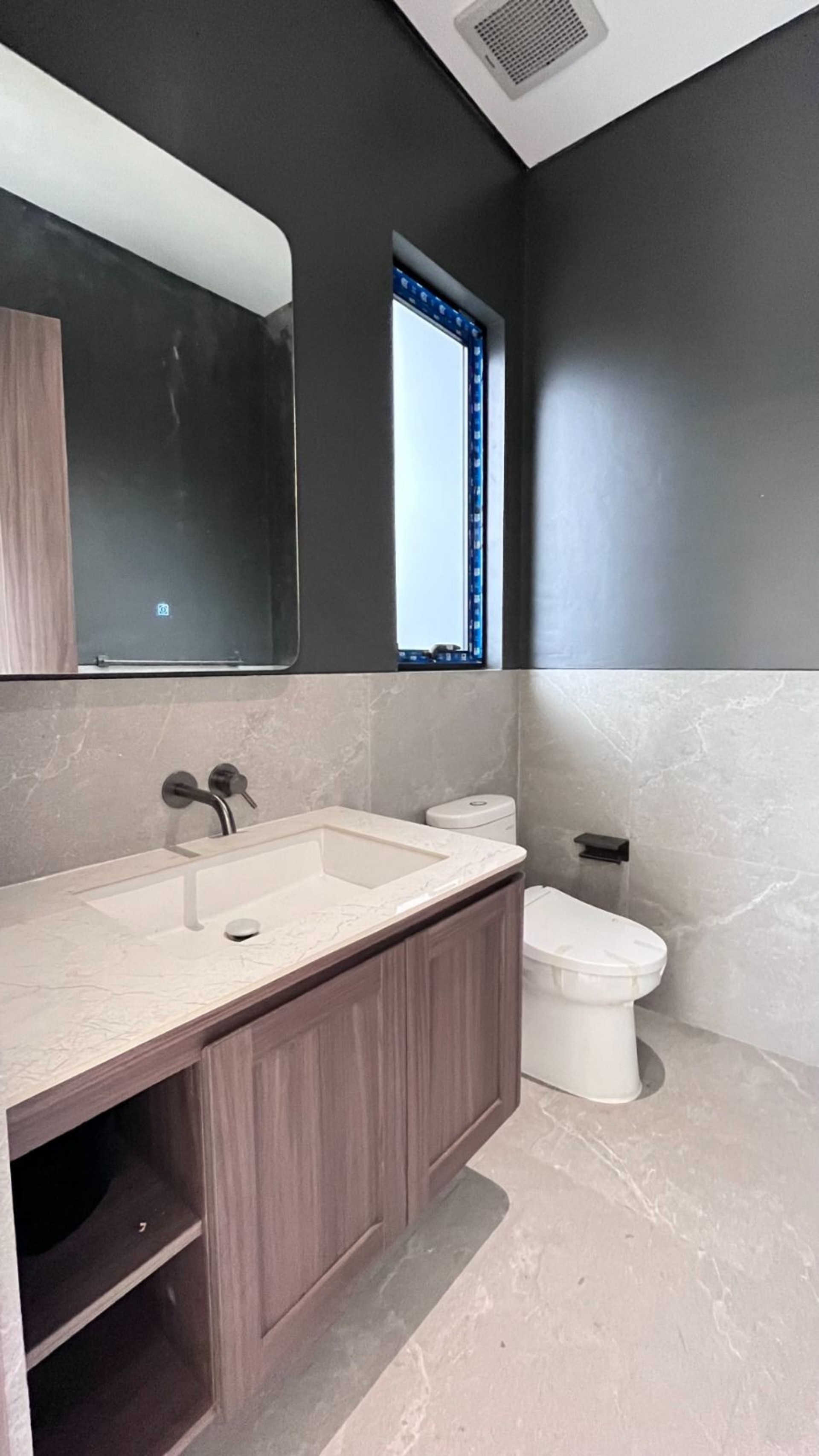 Rumah Dijual di Tangerang, foto 1 dari 10