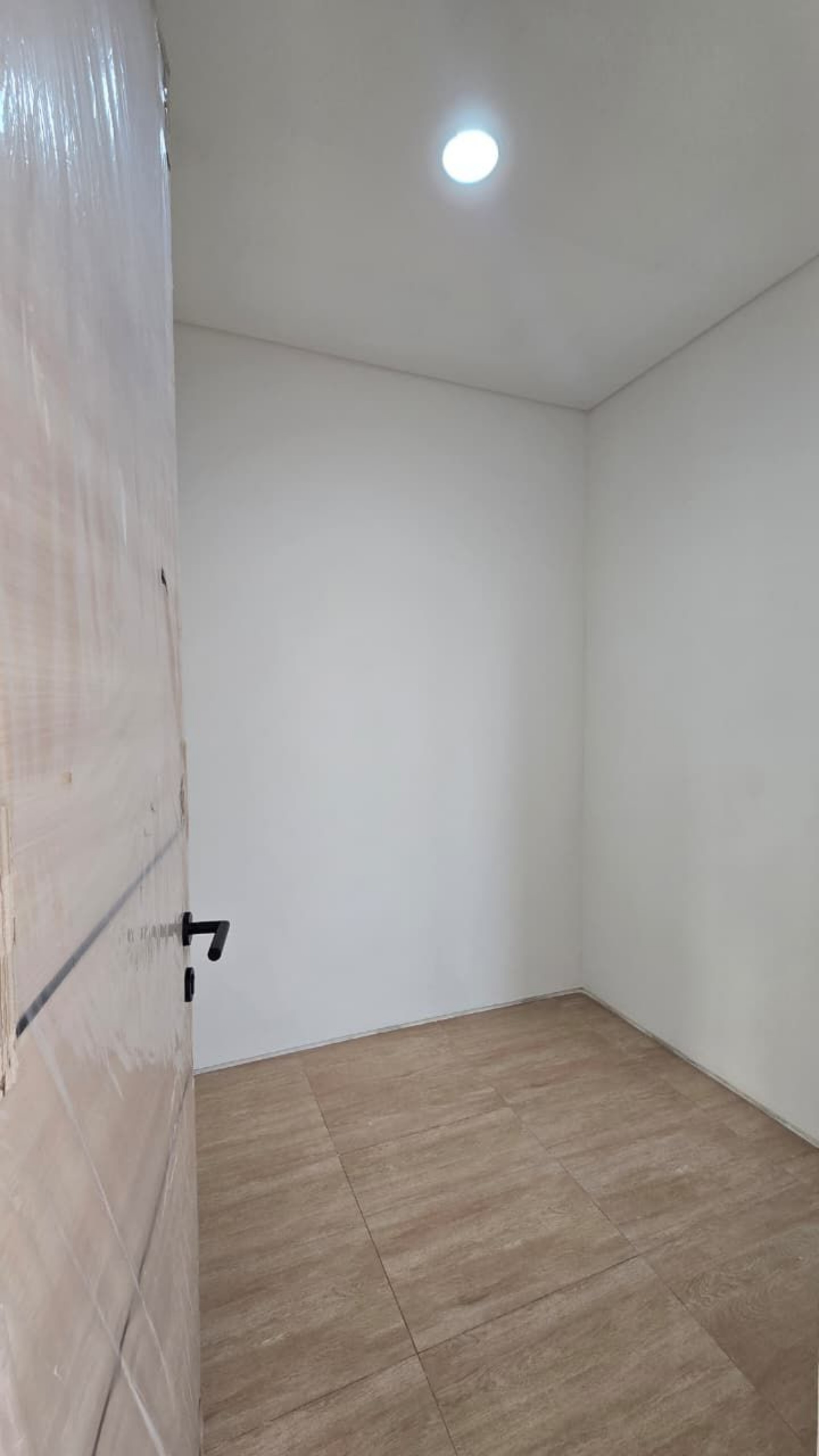 Rumah Disewa di Tangerang, foto 1 dari 10