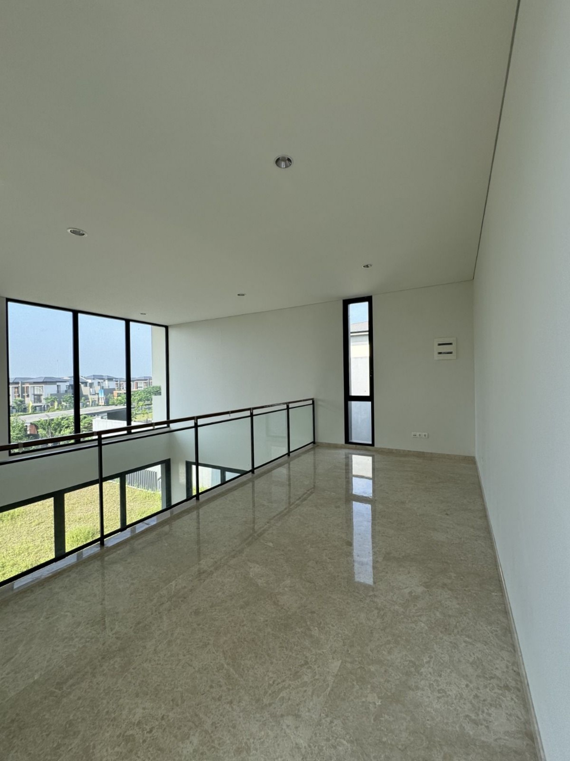 Rumah Dijual di Tangerang, foto 1 dari 5