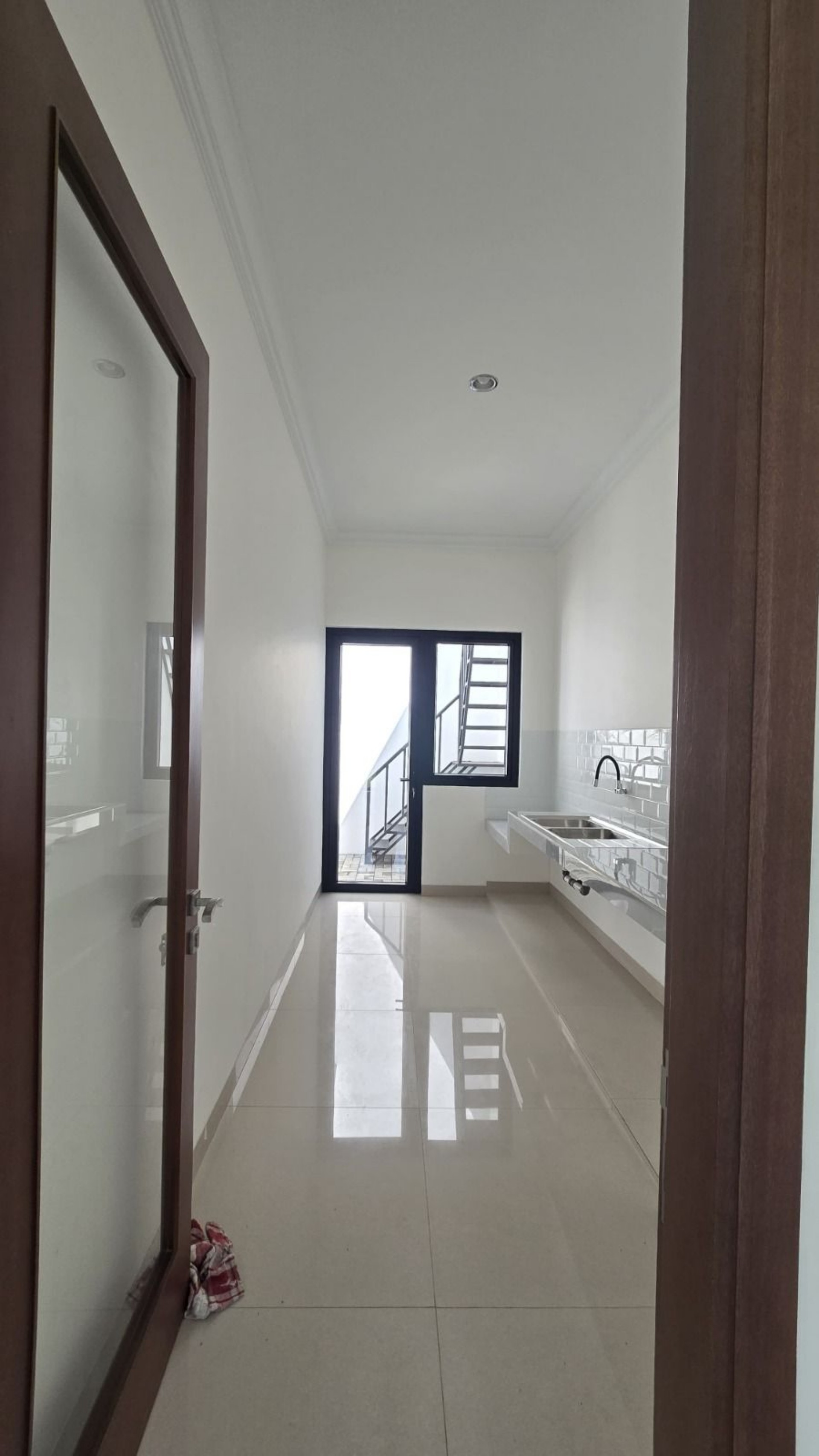Rumah Dijual di Tangerang, foto 1 dari 8