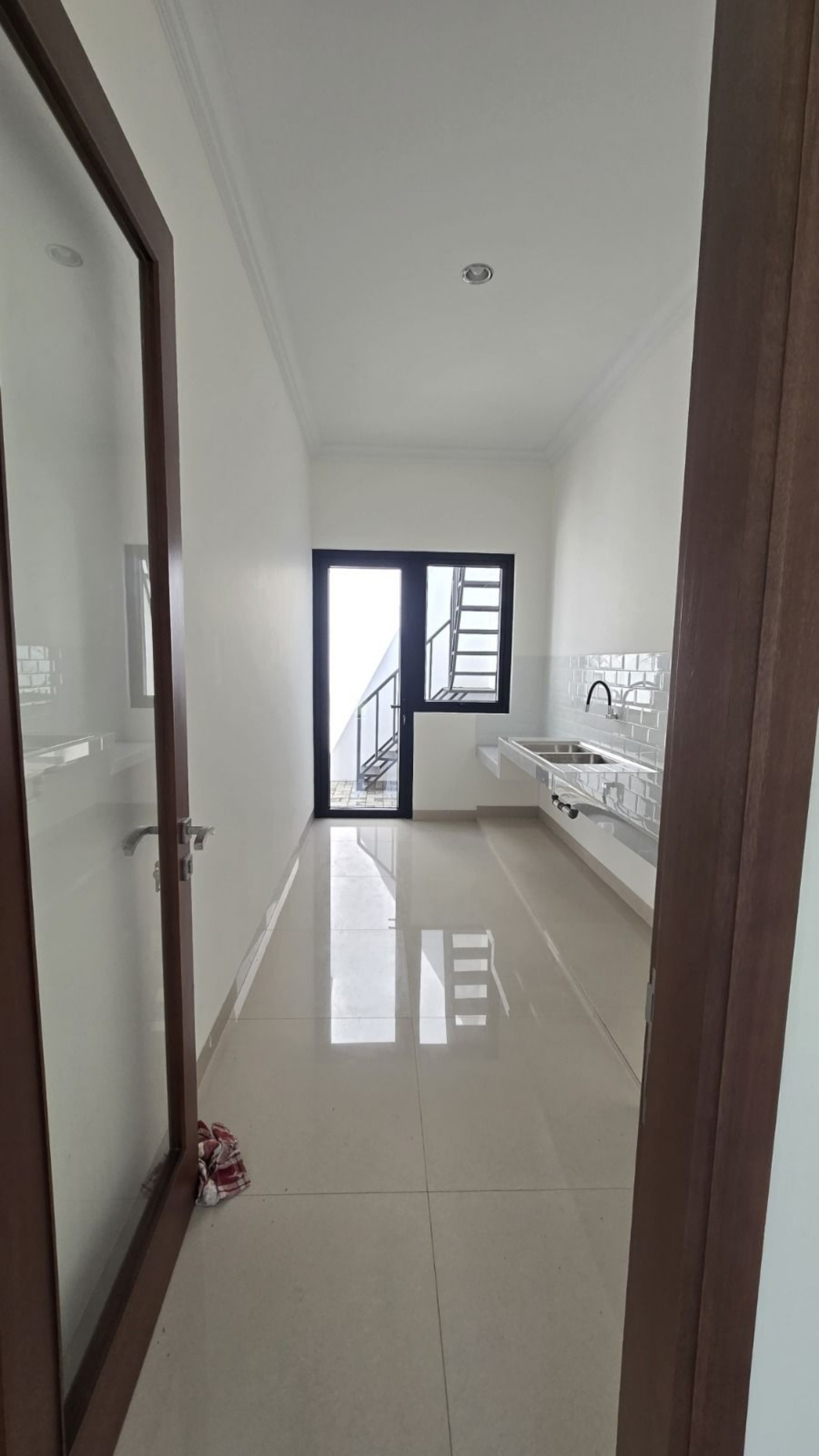 Rumah Dijual di Tangerang, foto 1 dari 8