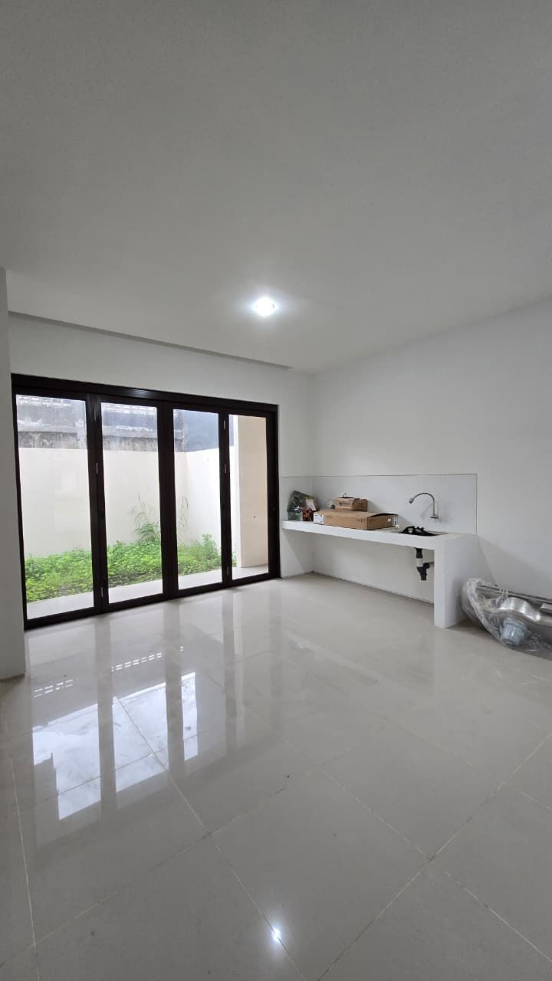 Rumah Dijual di Tangerang, foto 1 dari 9