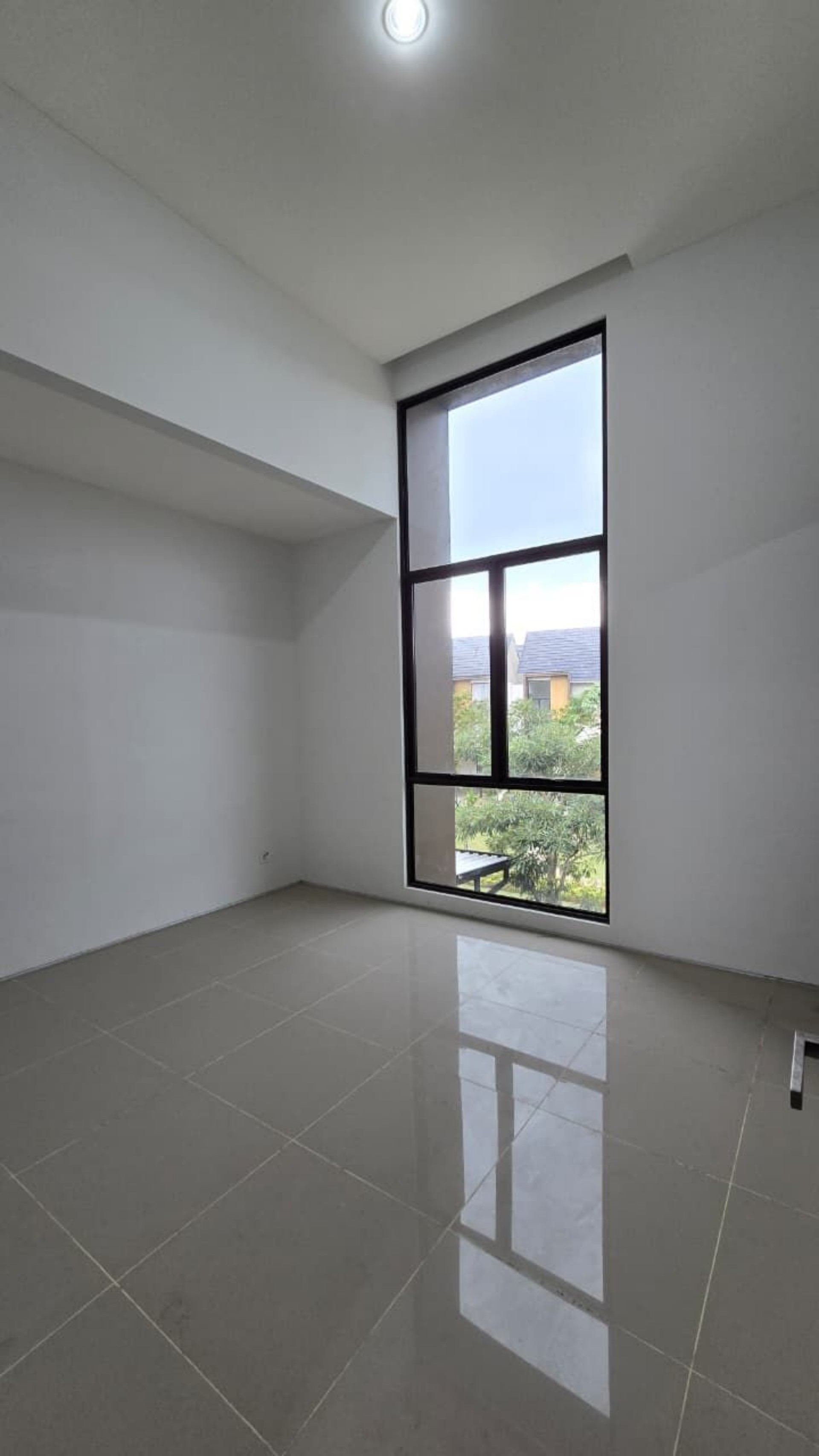 Rumah Dijual di Tangerang, foto 1 dari 9
