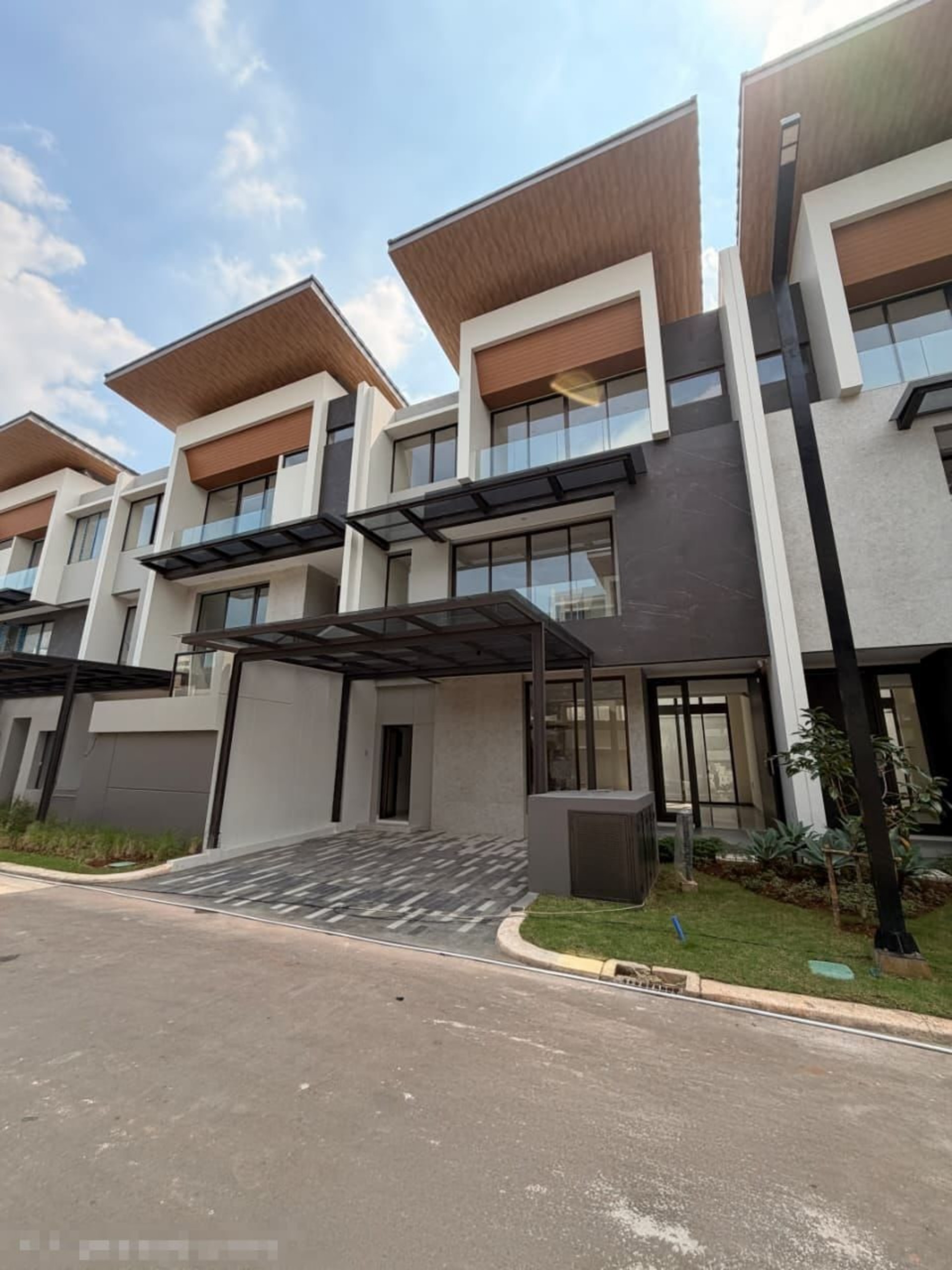 Rumah Dijual di Tangerang, foto 1 dari 7