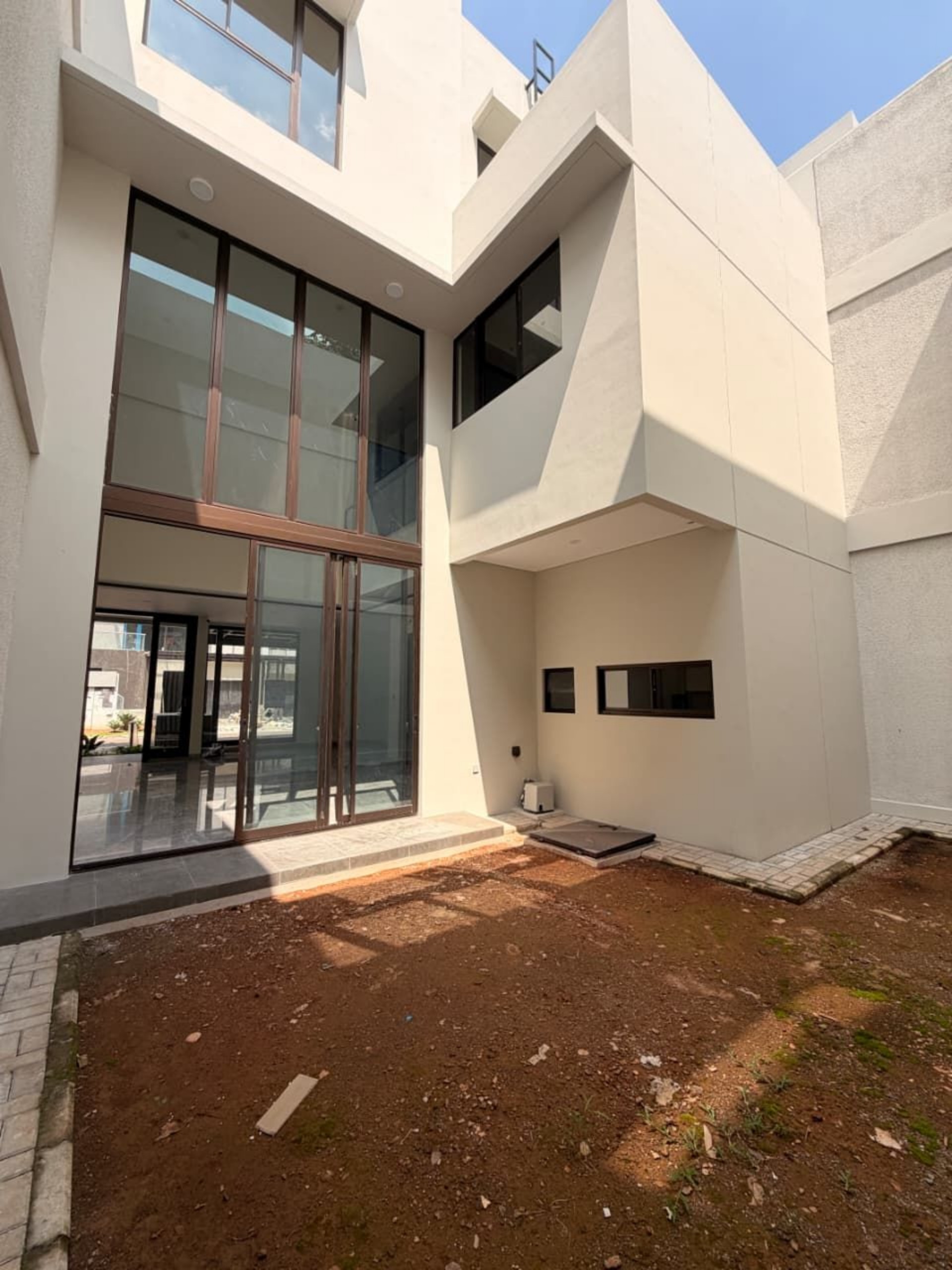 Rumah Dijual di Tangerang, foto 1 dari 7
