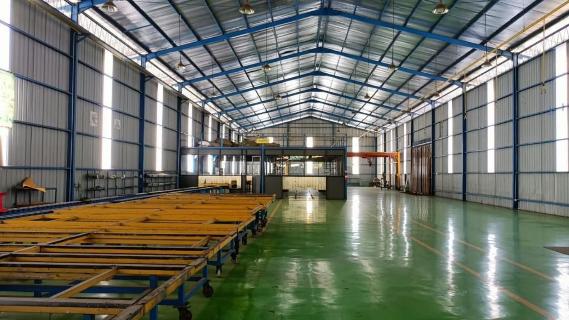 Gudang Dijual di Tangerang, foto 1 dari 8