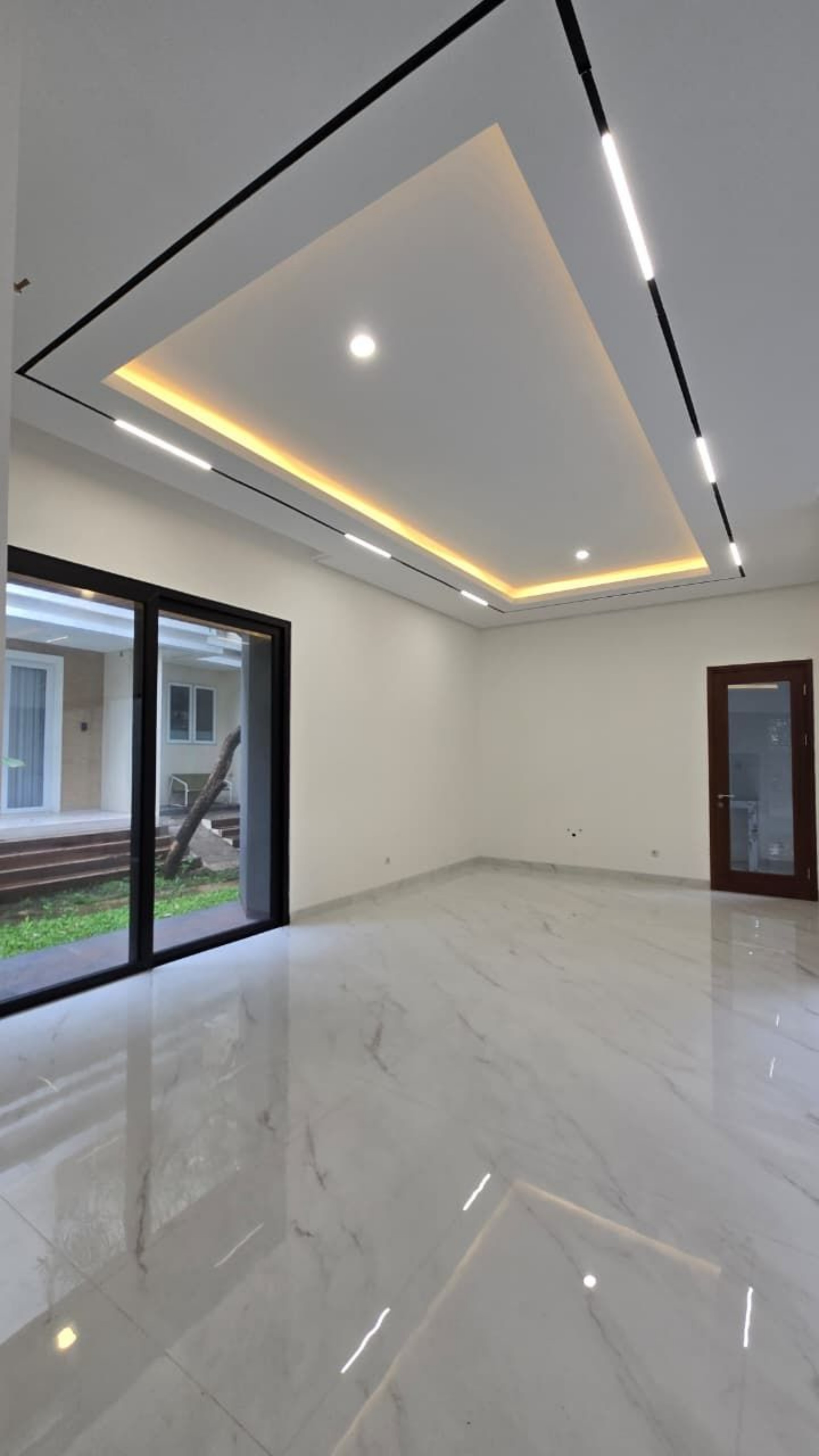 Rumah Dijual di Tangerang, foto 1 dari 9