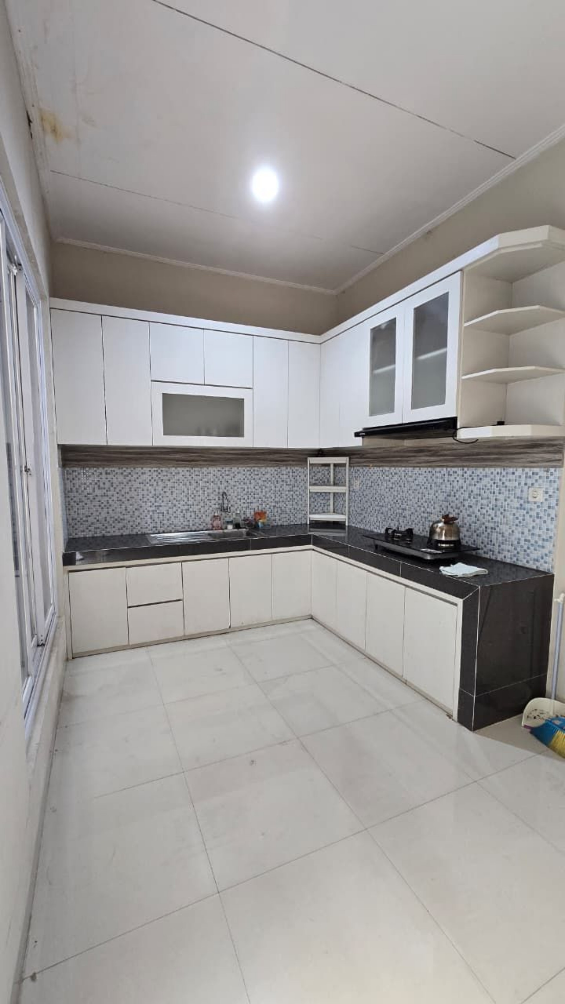 Rumah Dijual di Tangerang, foto 1 dari 10